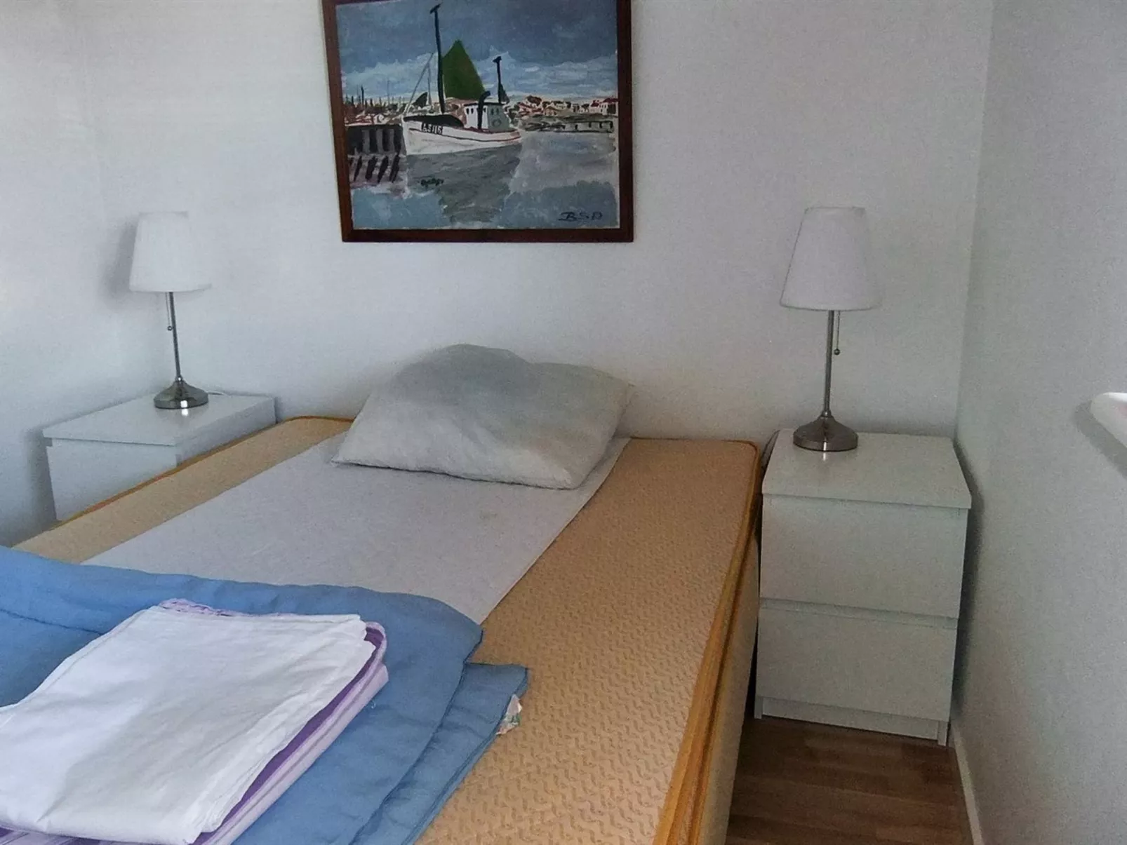 "Knud" - 2m from the sea-Binnen