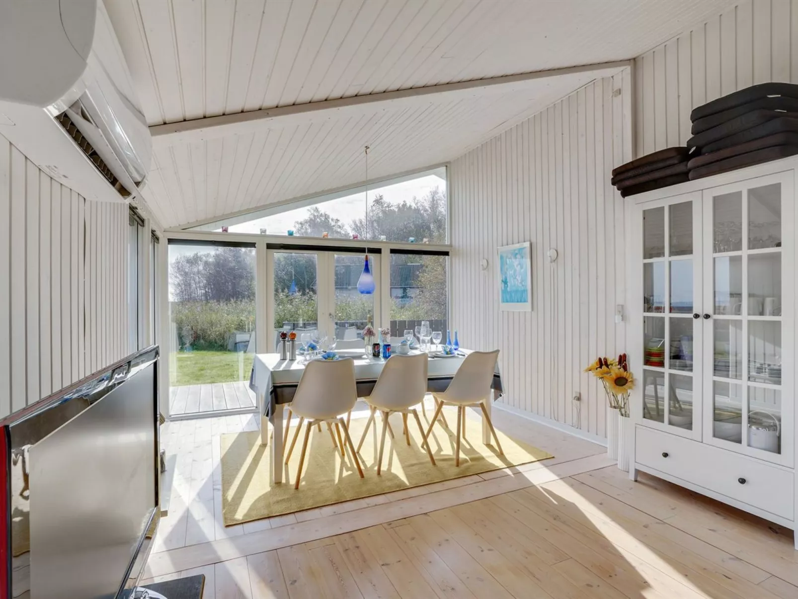 "Gisa" -  from the sea-Binnen