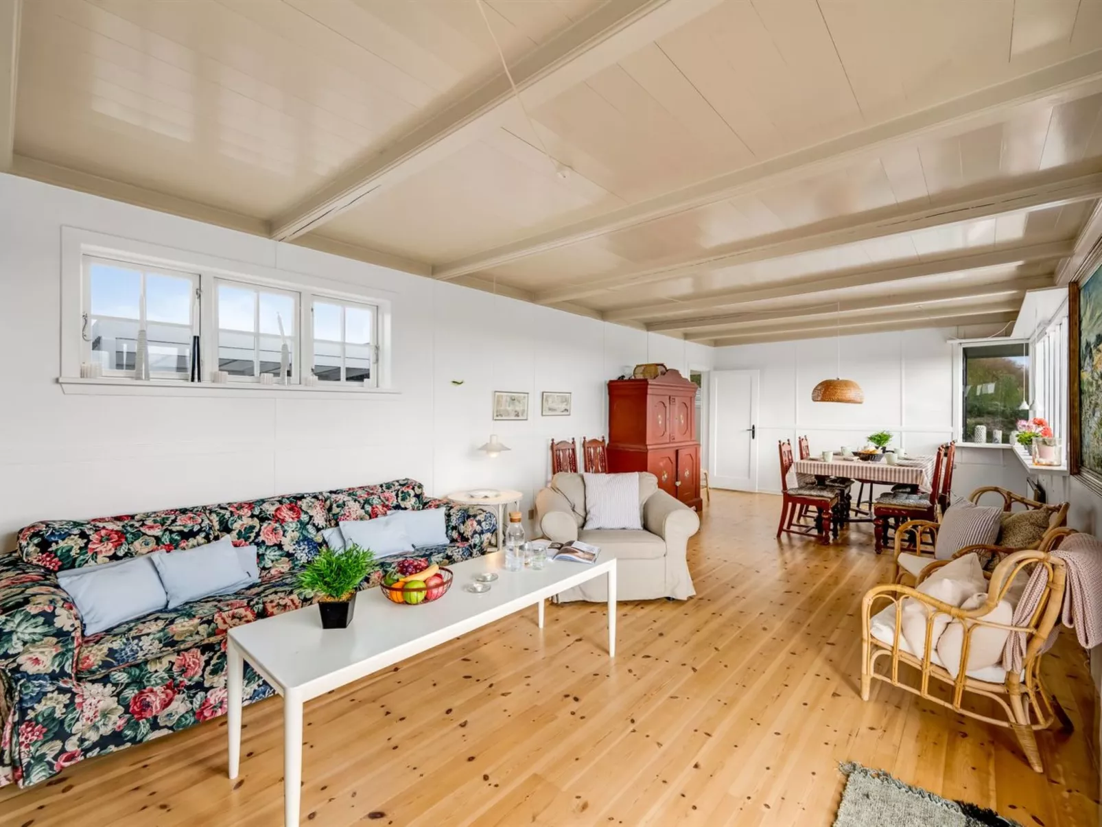 "Jamie" - 200m from the sea-Binnen