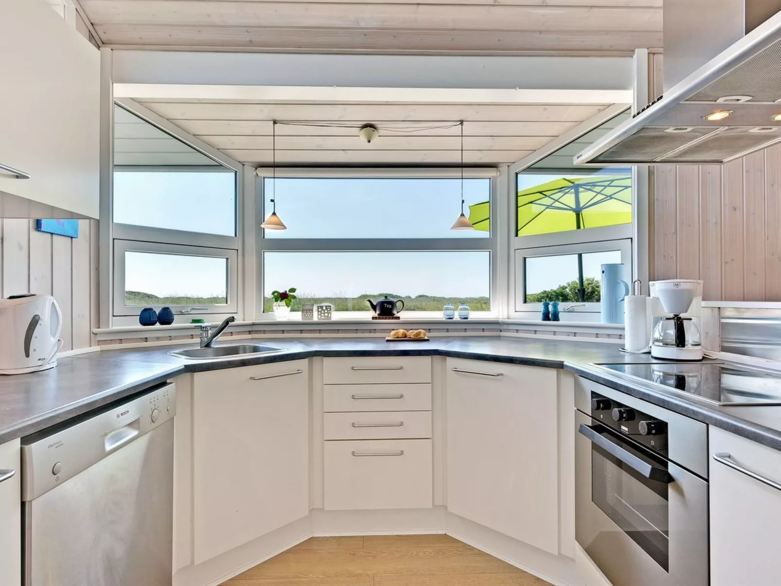 "Chrisse" - 550m from the sea-Binnen