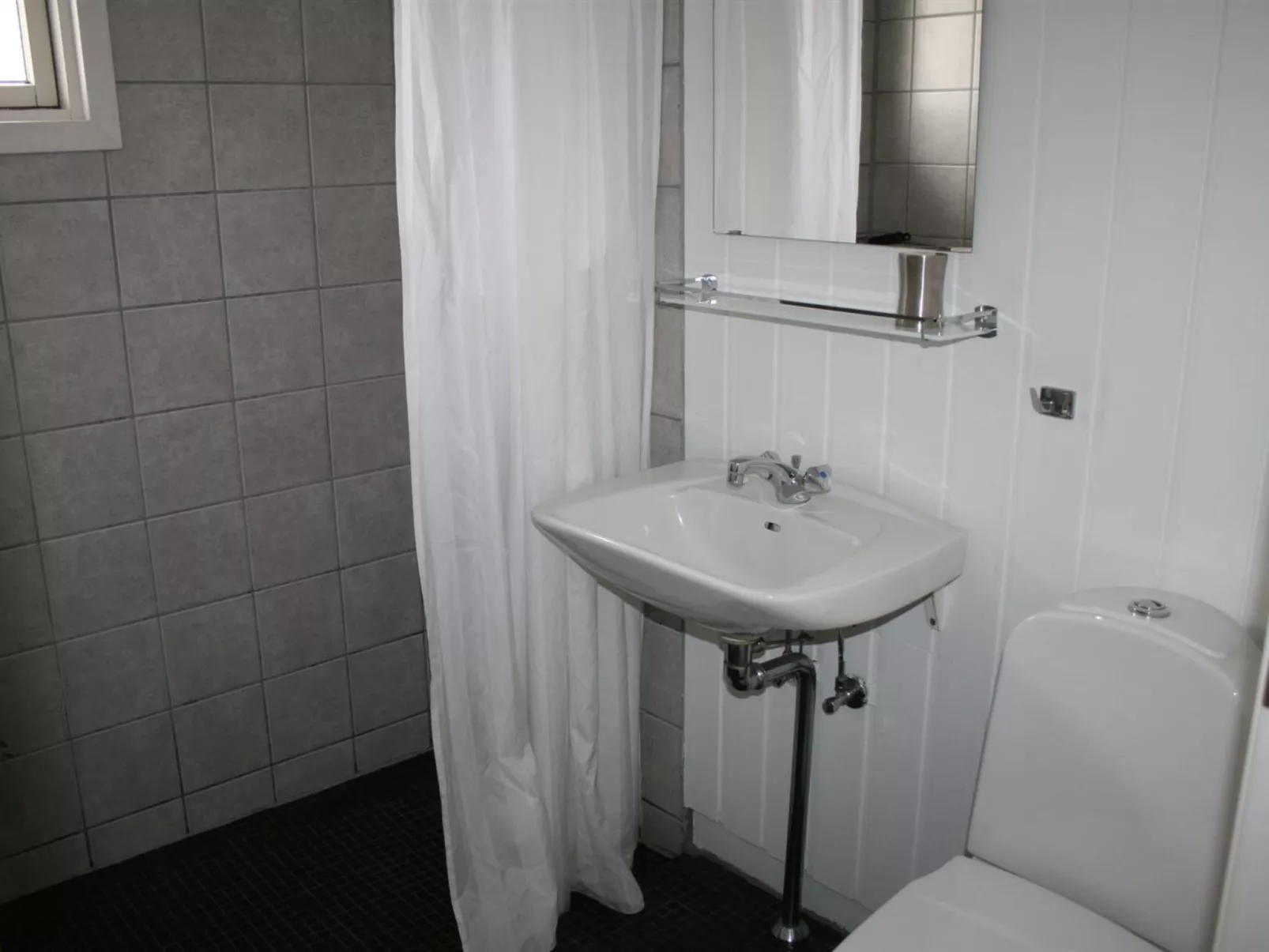 "Eikka" - 600m from the sea-Binnen