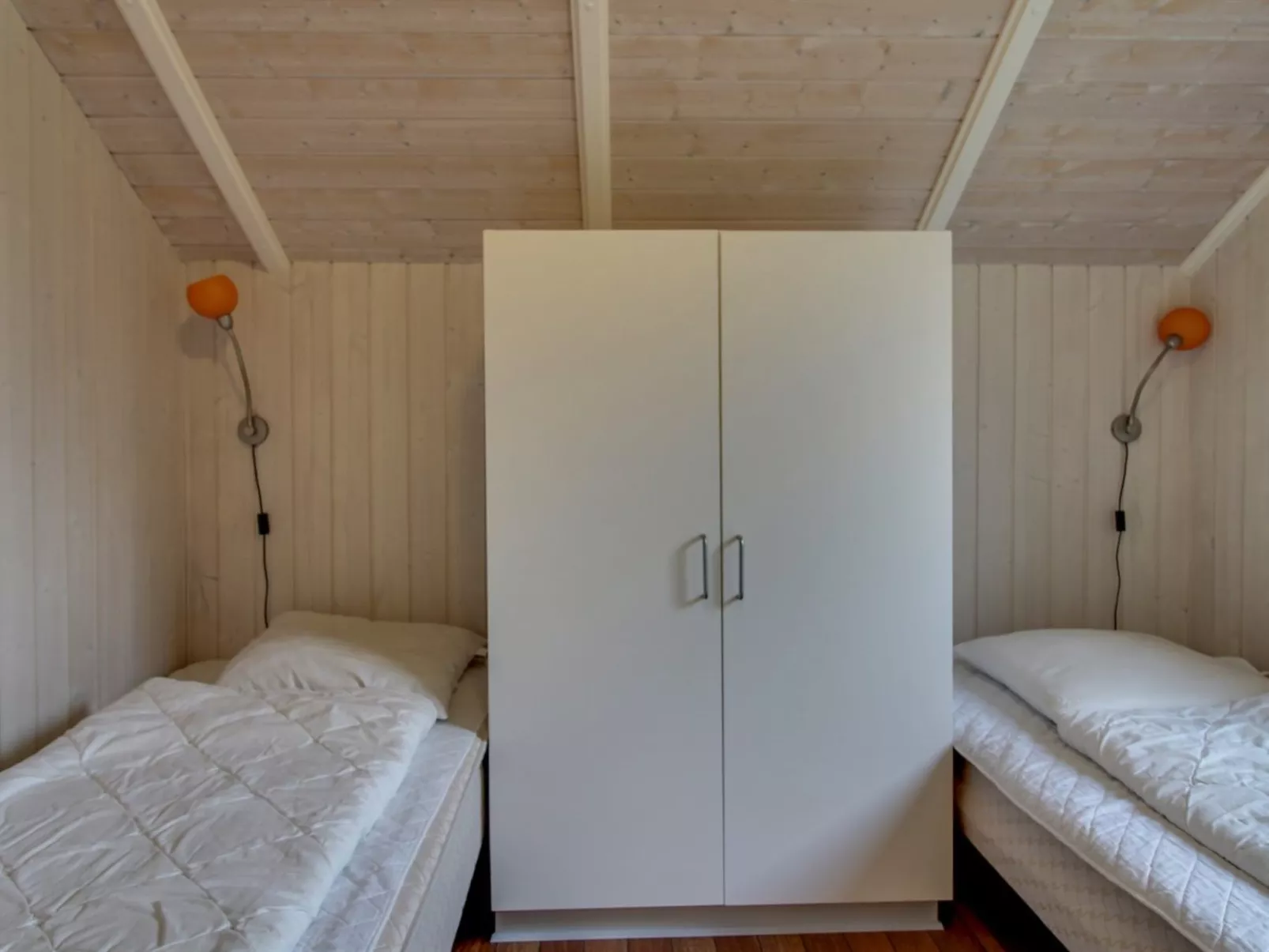 "Eline" - 1.5km from the sea-Binnen