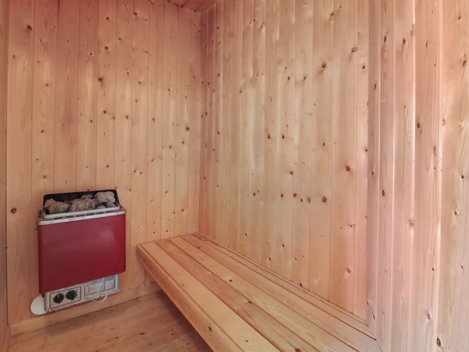 "Uma" - 400m from the sea-Binnen