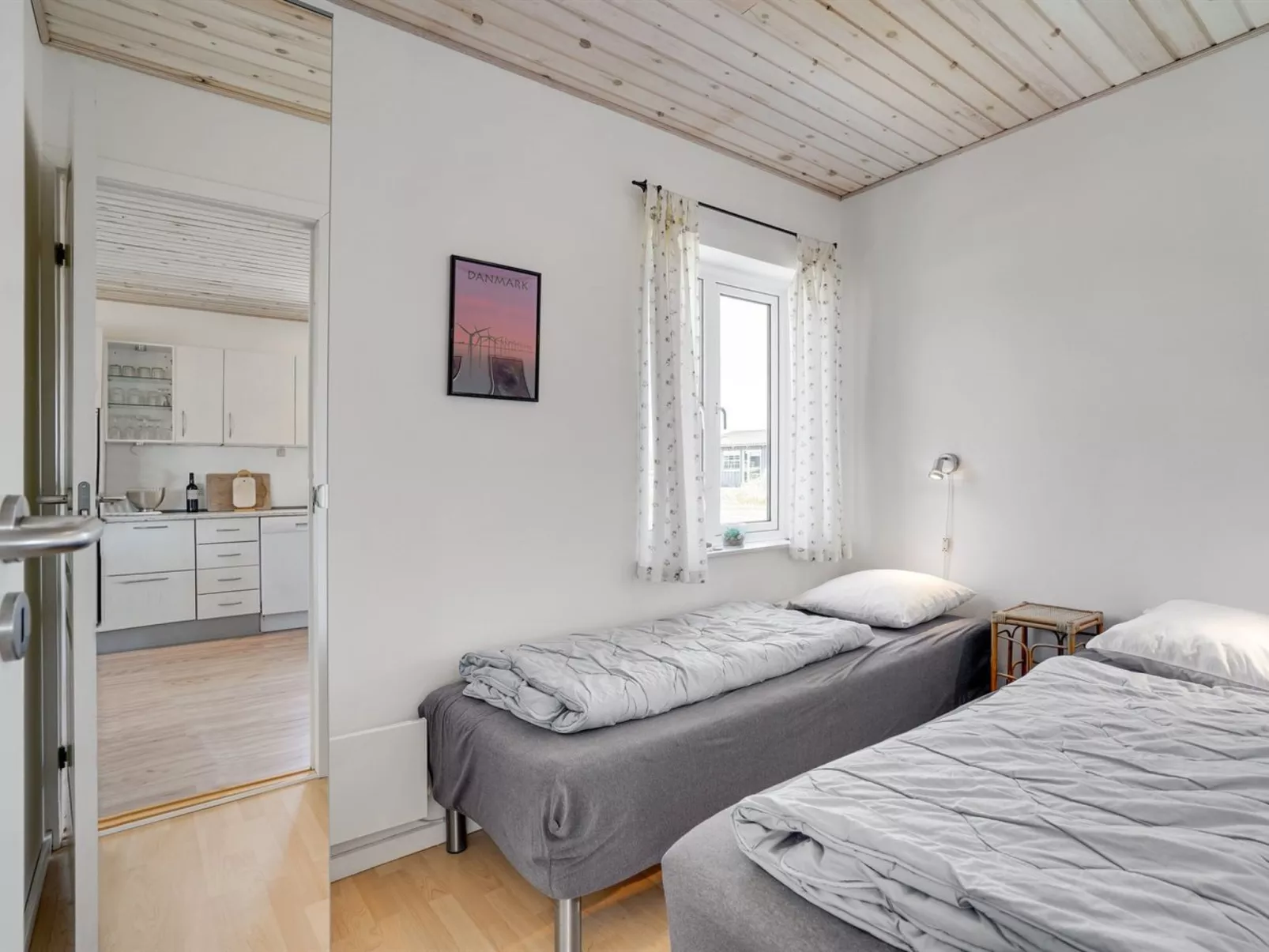 "Ludwik" - 150m from the sea-Binnen