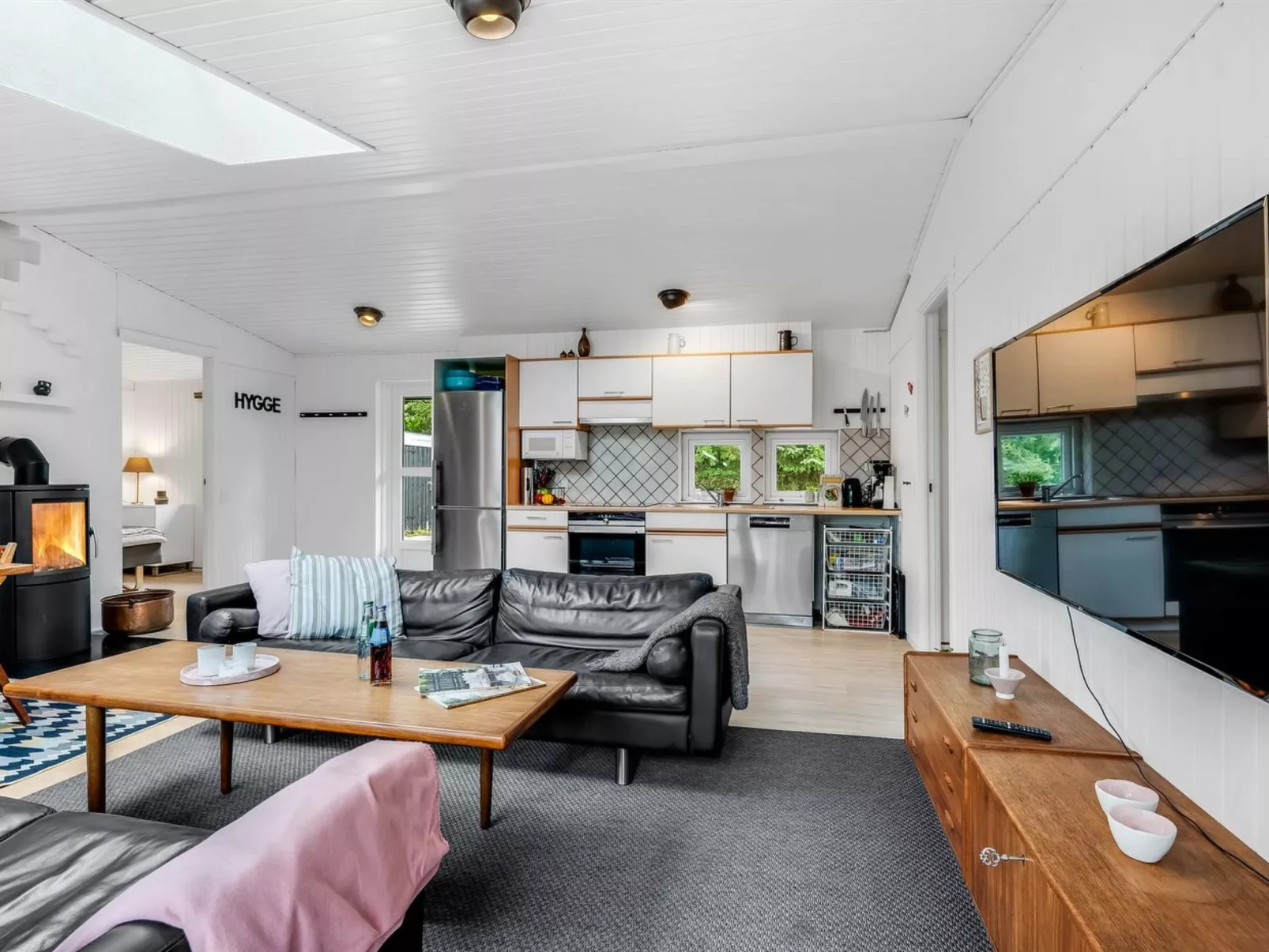 "Elmira" - 555m from the sea-Binnen