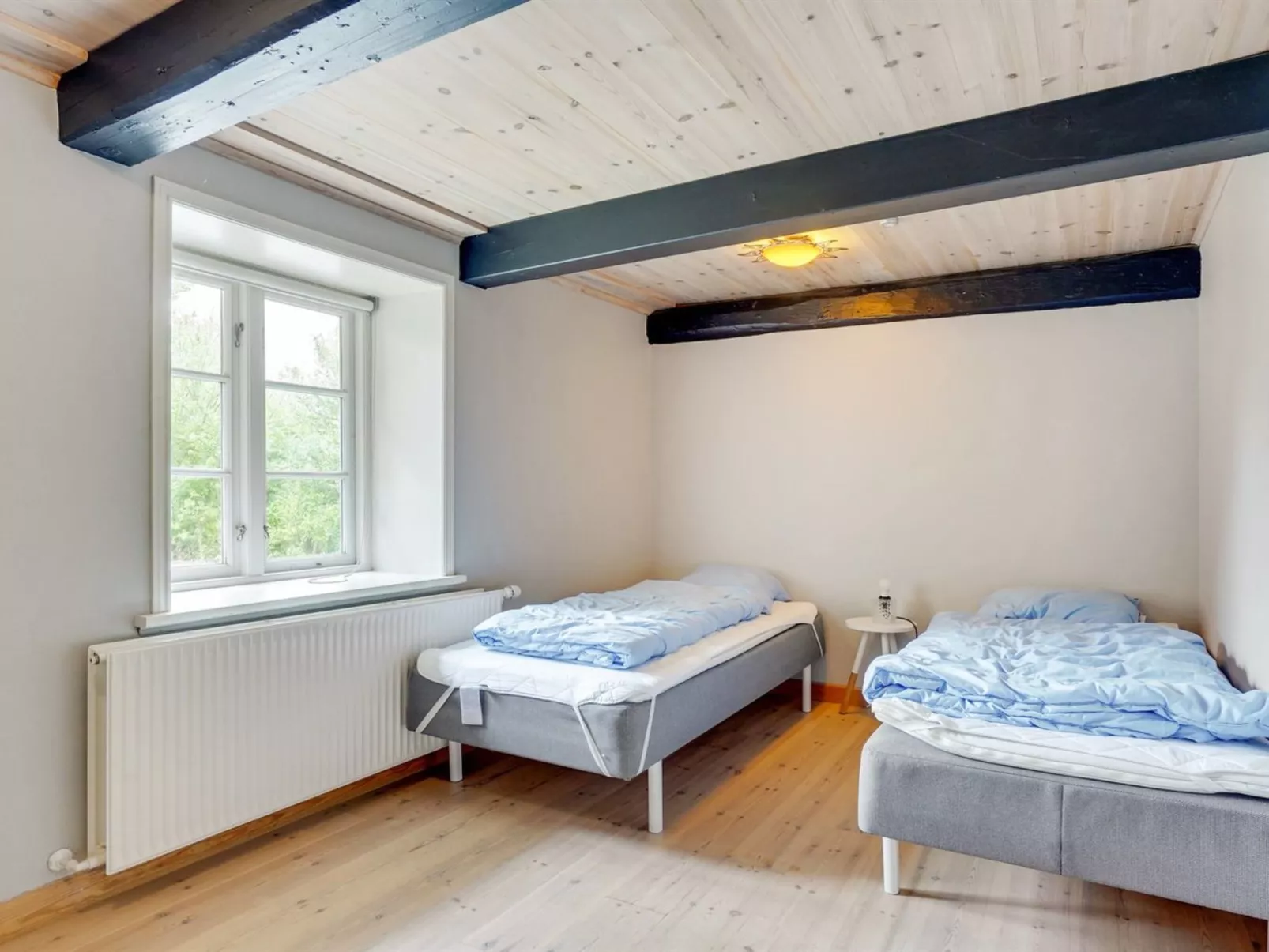 "Knut" - 10km from the sea-Binnen