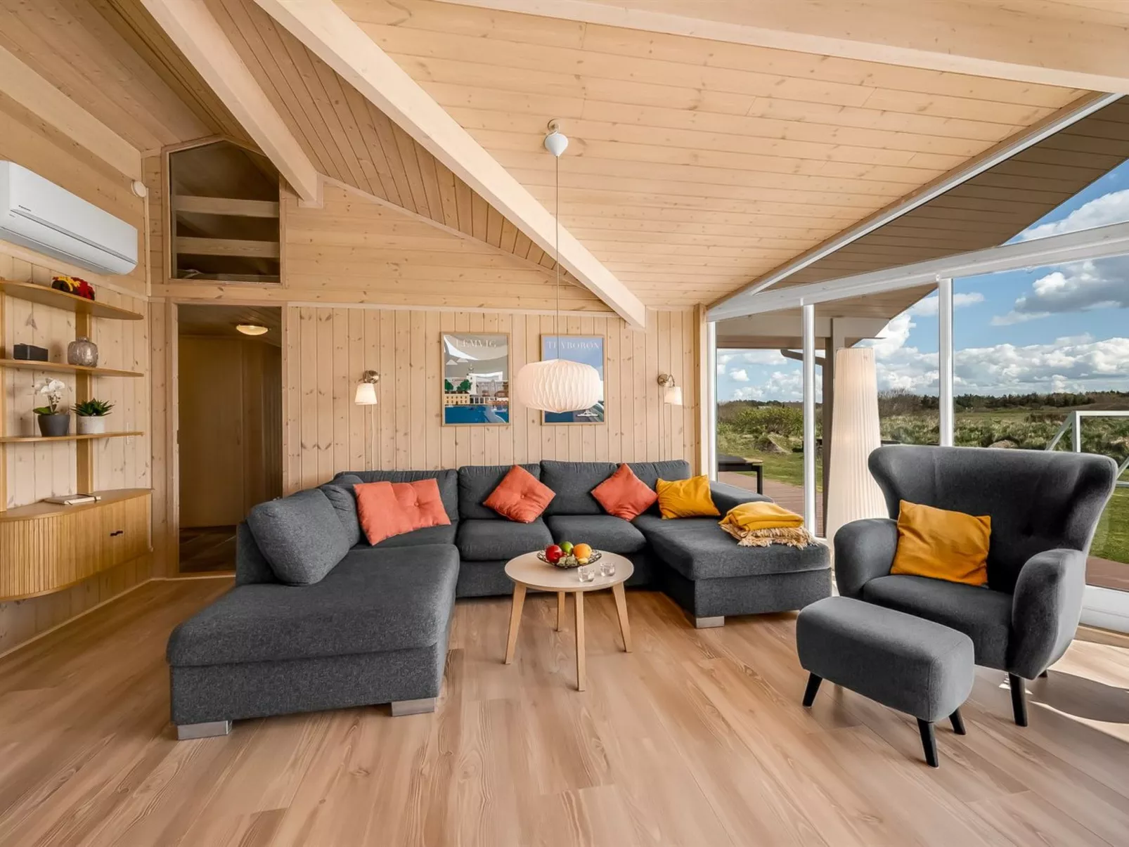 "Floriana" - 650m from the sea-Binnen