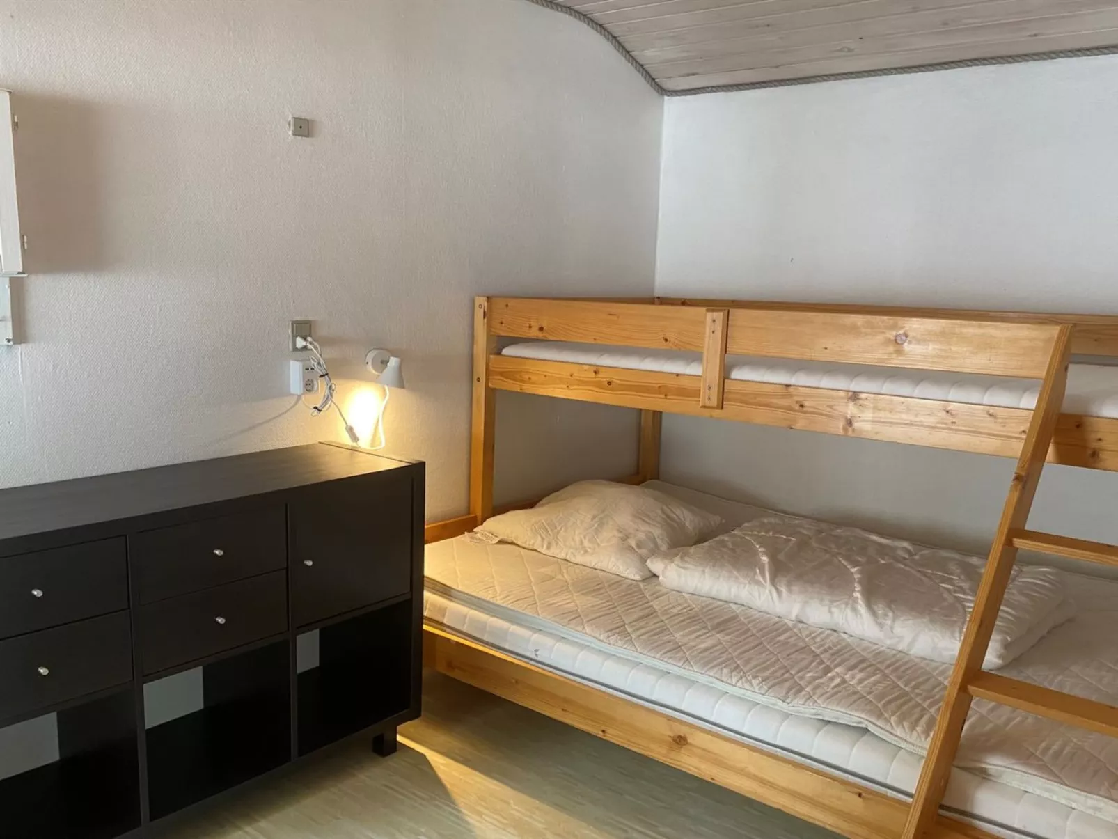 "Naumka" - 200m to the fjord-Binnen