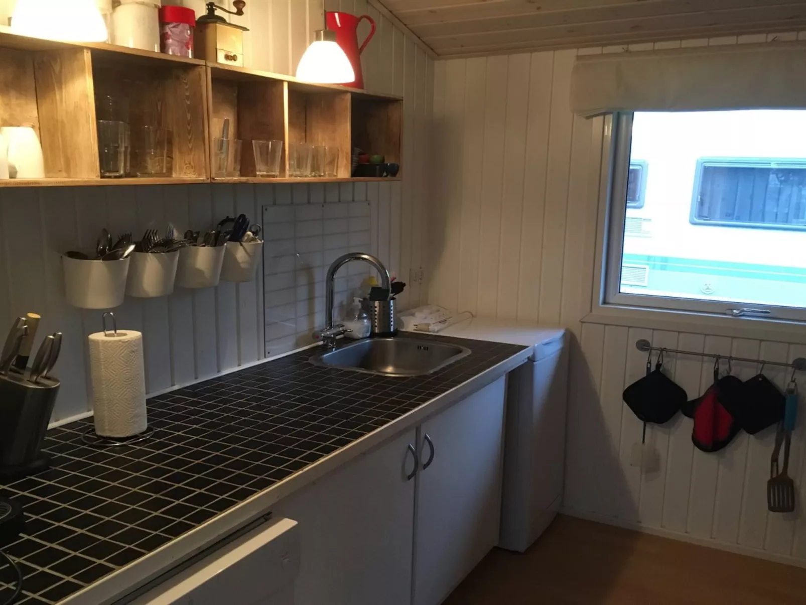 "Ruka" - 350m from the sea-Binnen