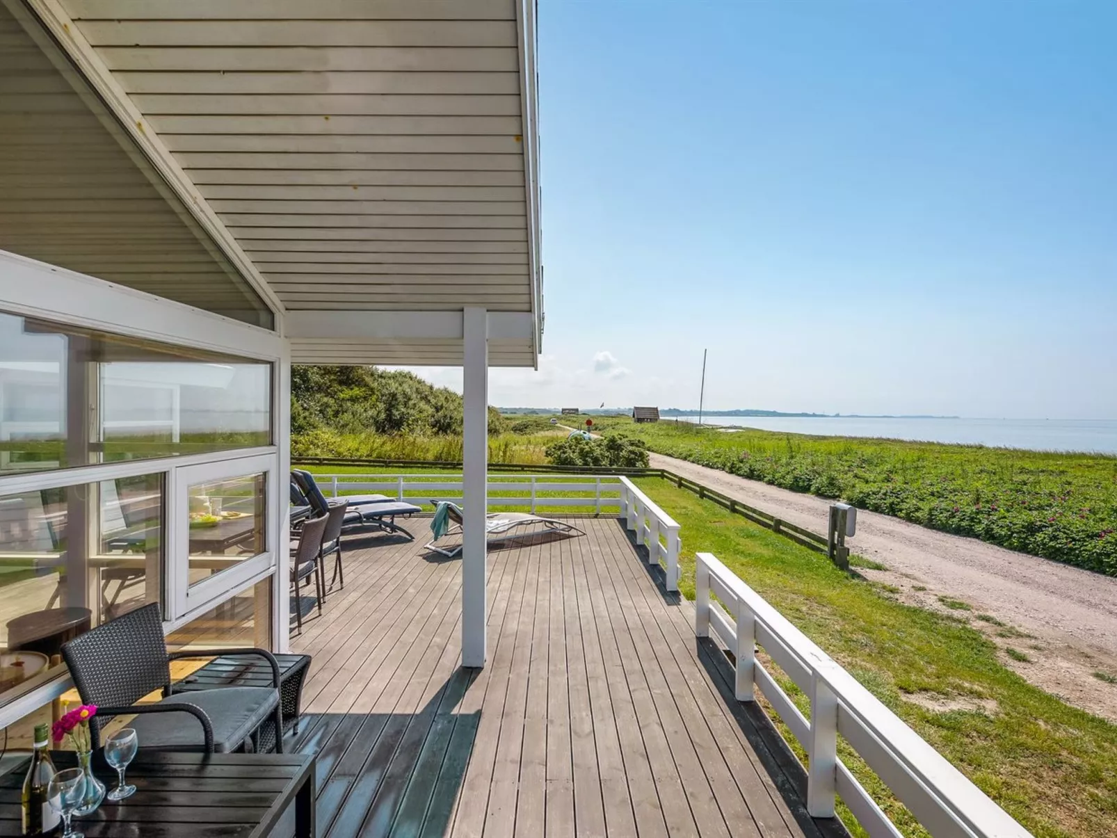 "Arnwith" - 20m from the sea-Buiten