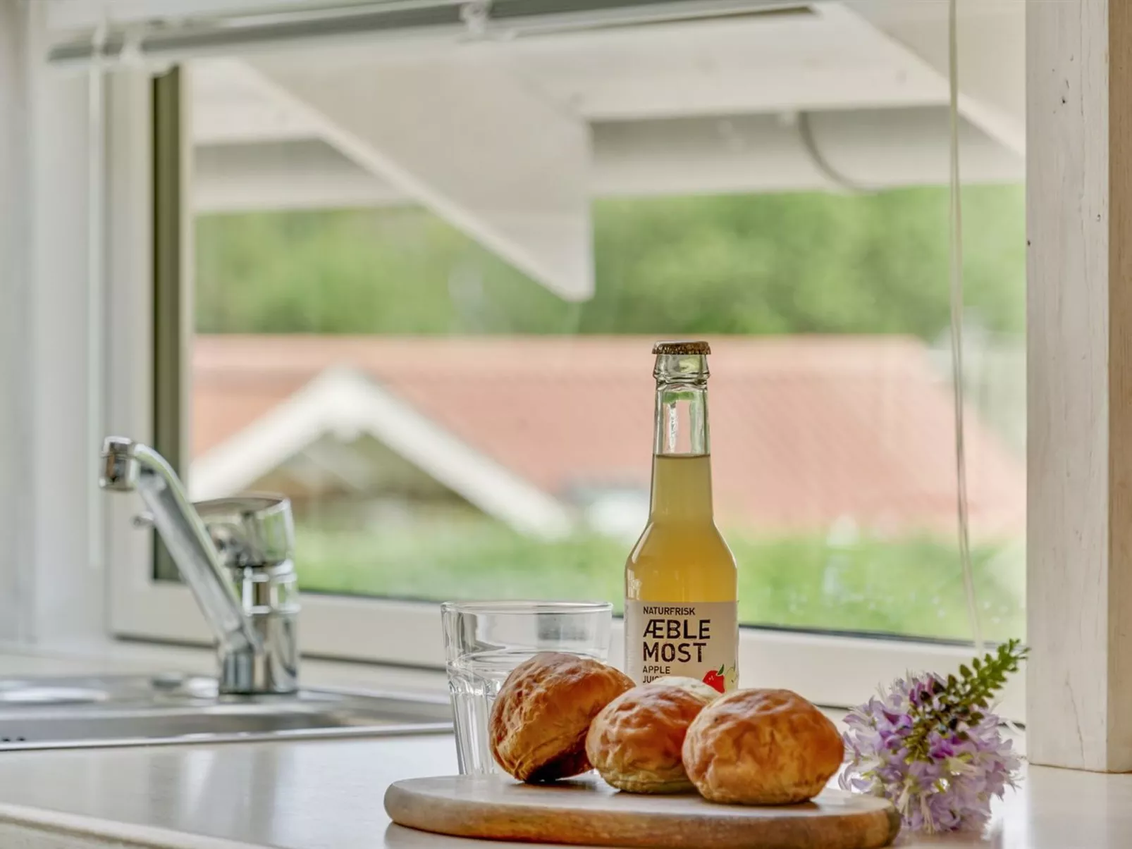 "Dea" - 850m from the sea-Binnen