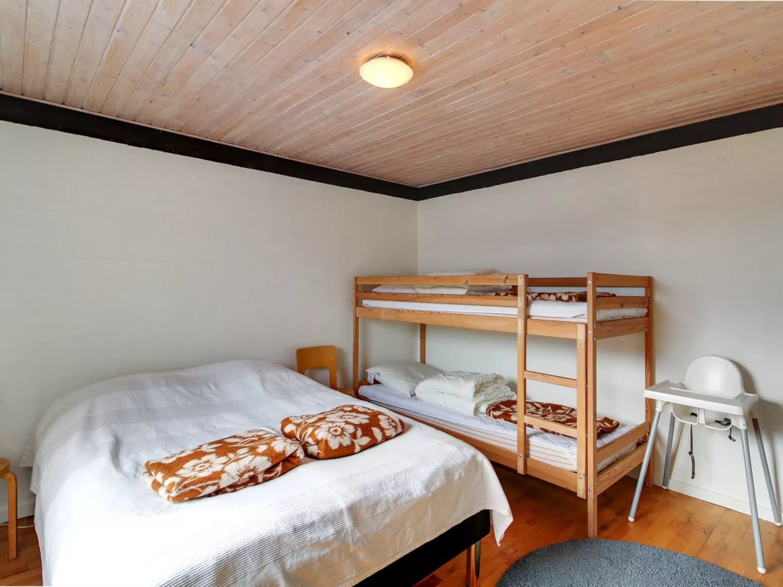 "Kiowa" - 100m from the sea-Binnen