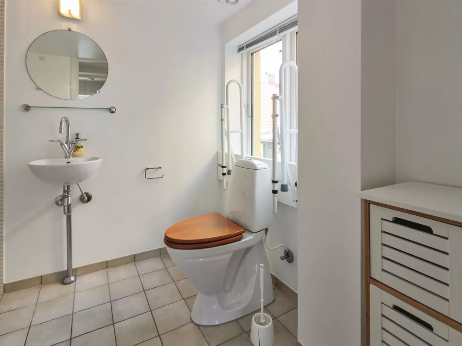 "Amaia" - 500m from the sea-Binnen