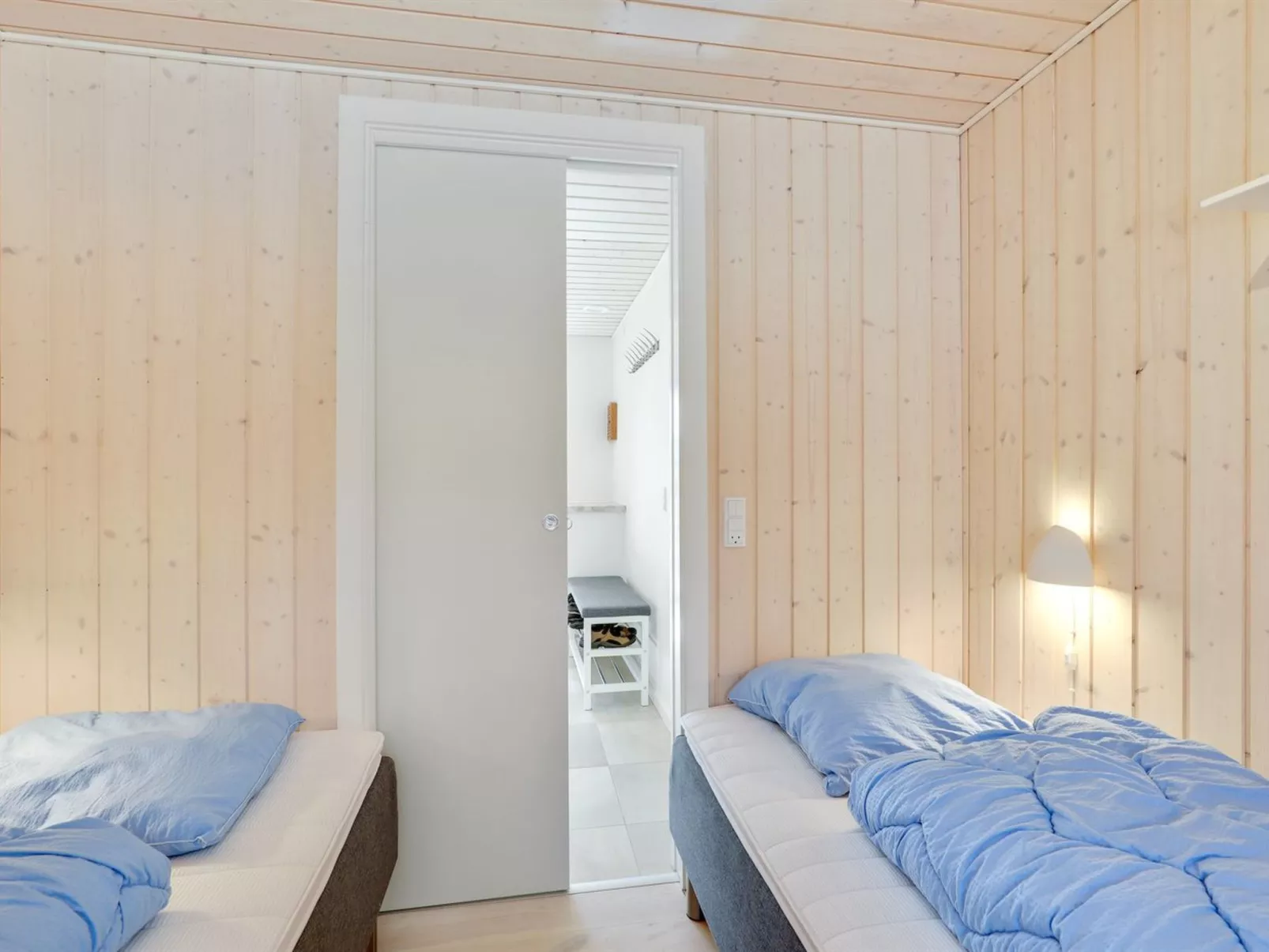 "Arndis" - 600m from the sea-Binnen