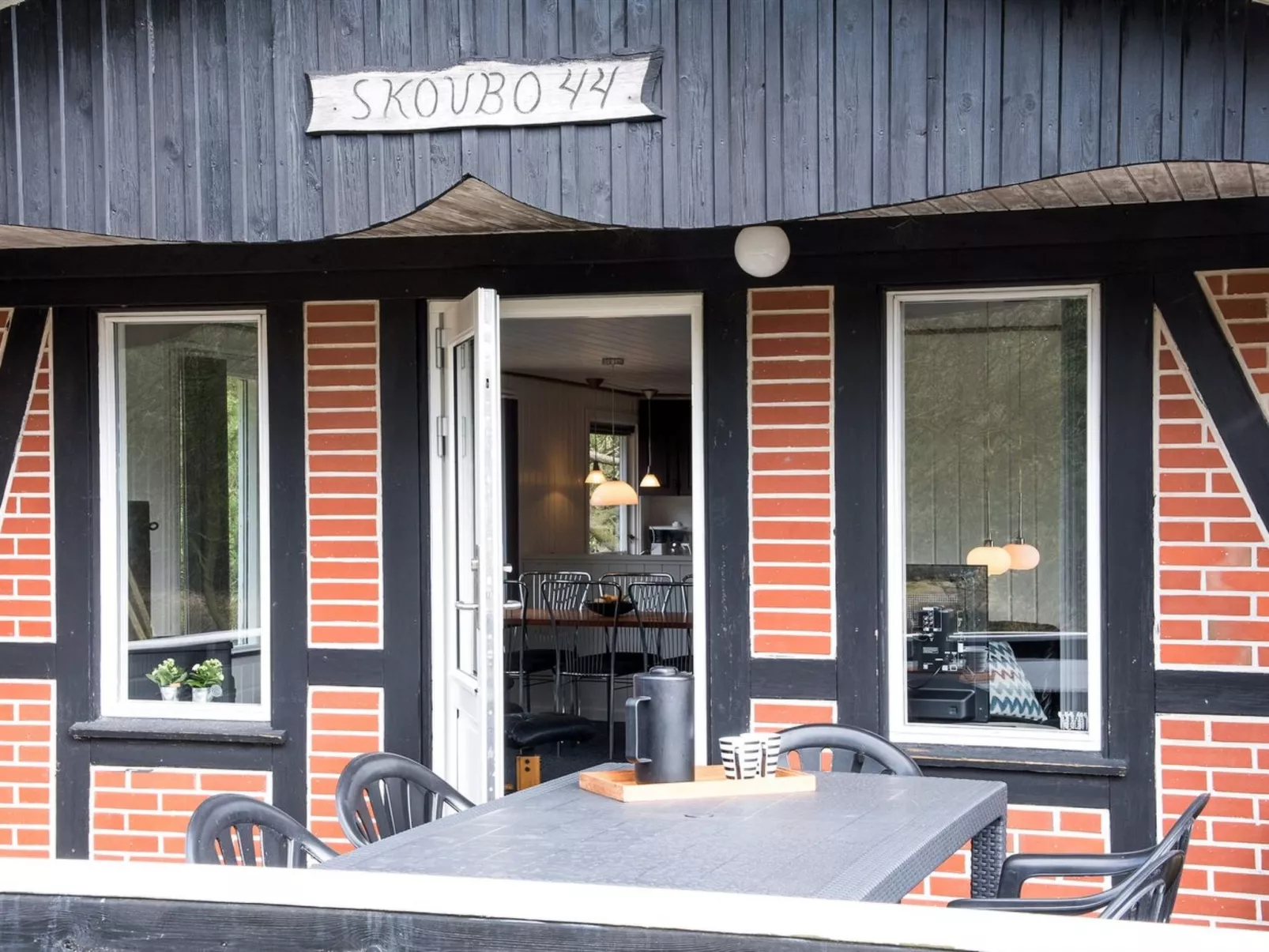 "Alena" - 1km from the sea-Buiten