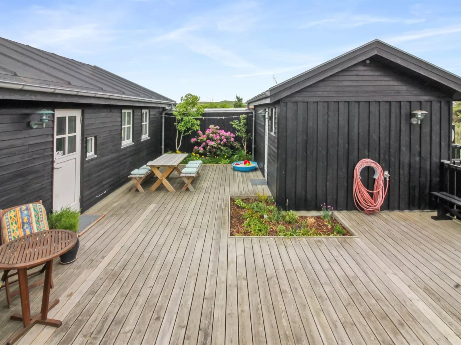 "Soria" - 300m from the sea-Buiten