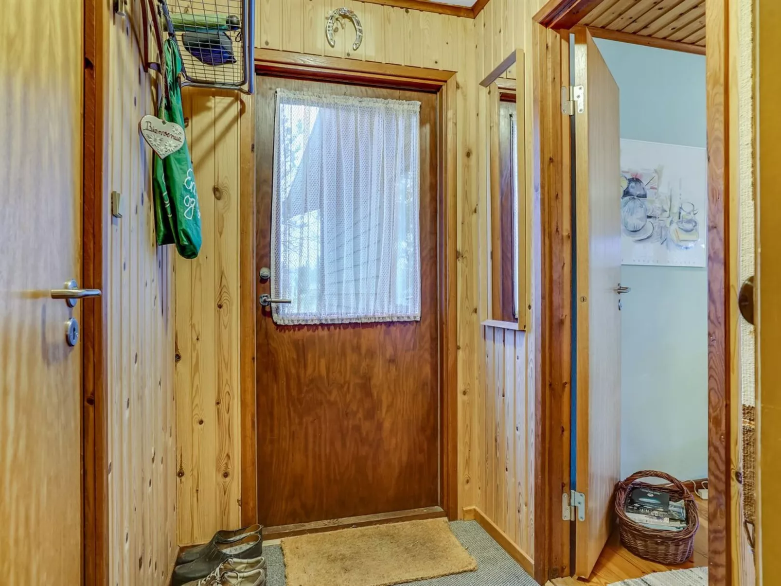 "Carina" - 5km from the sea-Binnen