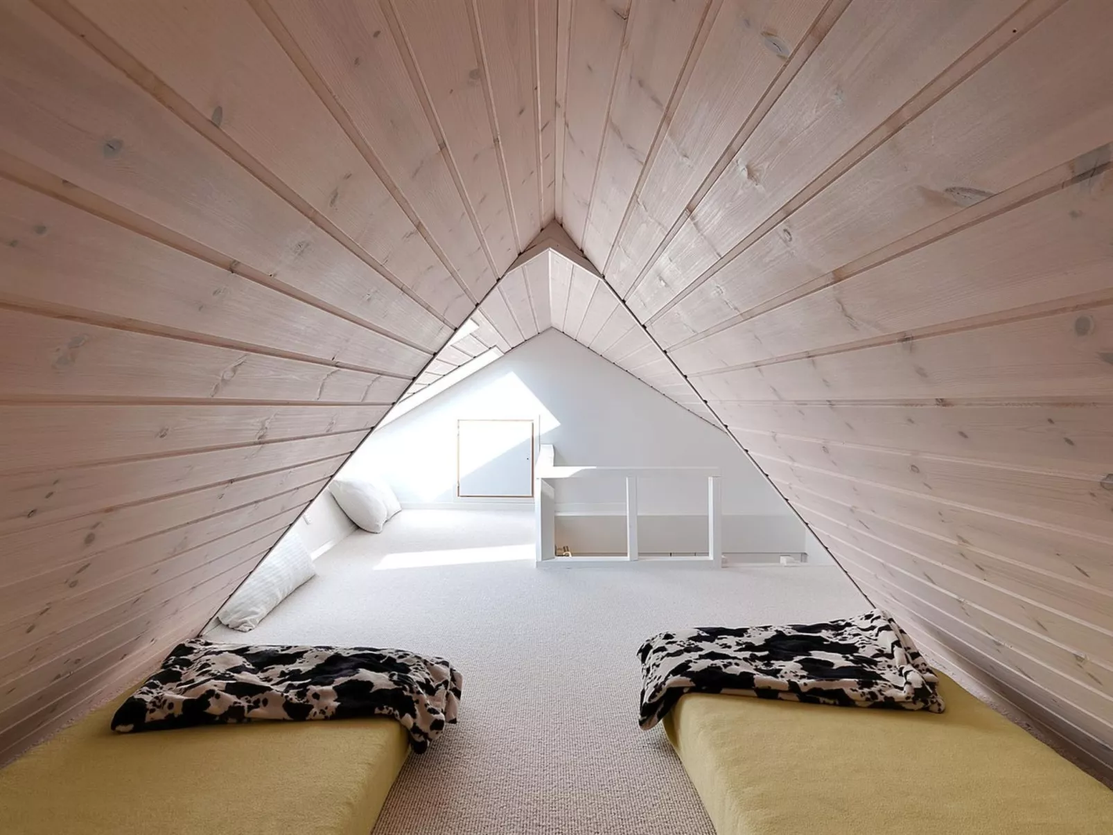 "Ara" - 700m from the sea-Binnen