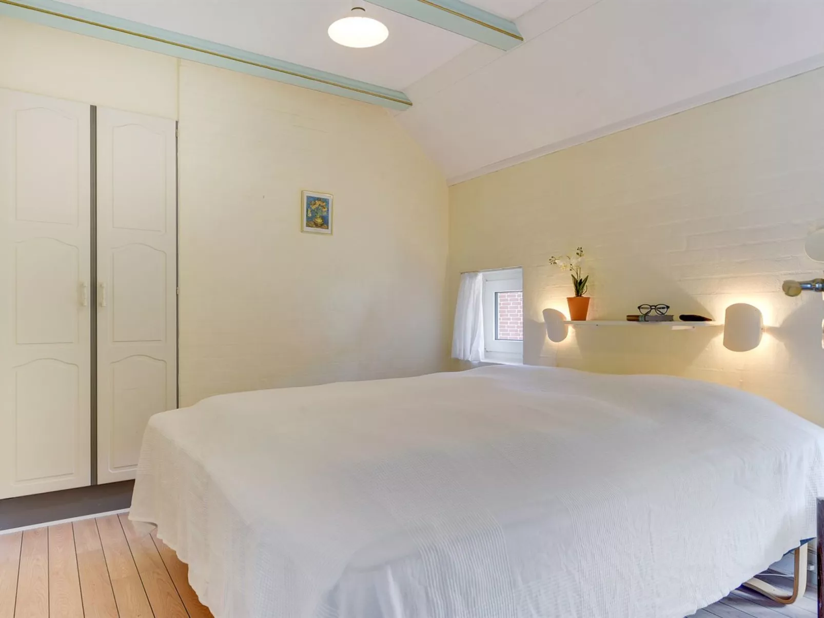 "Swening" - 2.1km from the sea-Binnen