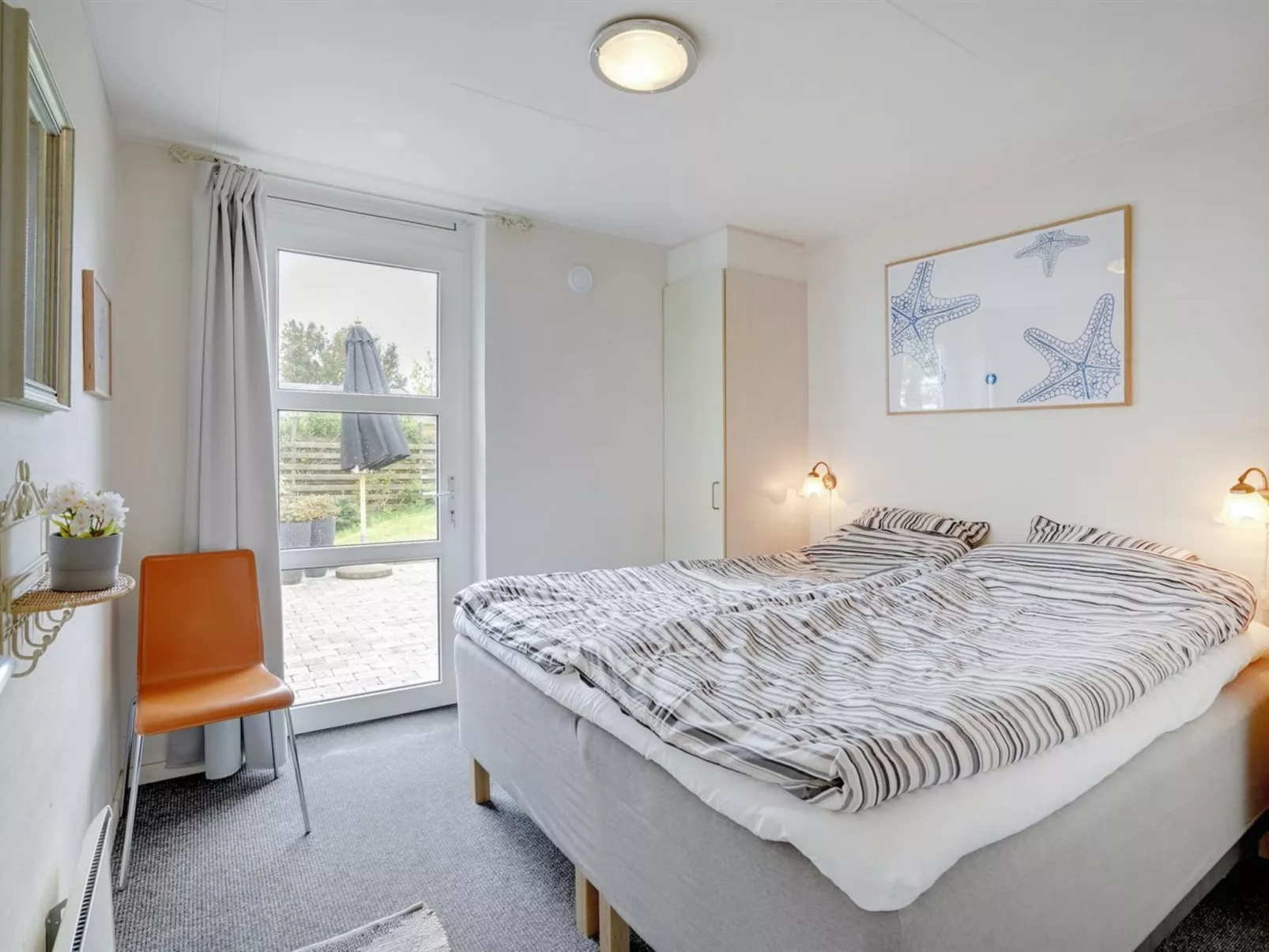 "Marjukka" - 10m from the sea-Binnen