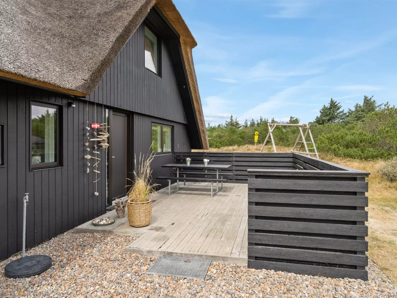 "Reiko" - 1.5km from the sea-Buiten