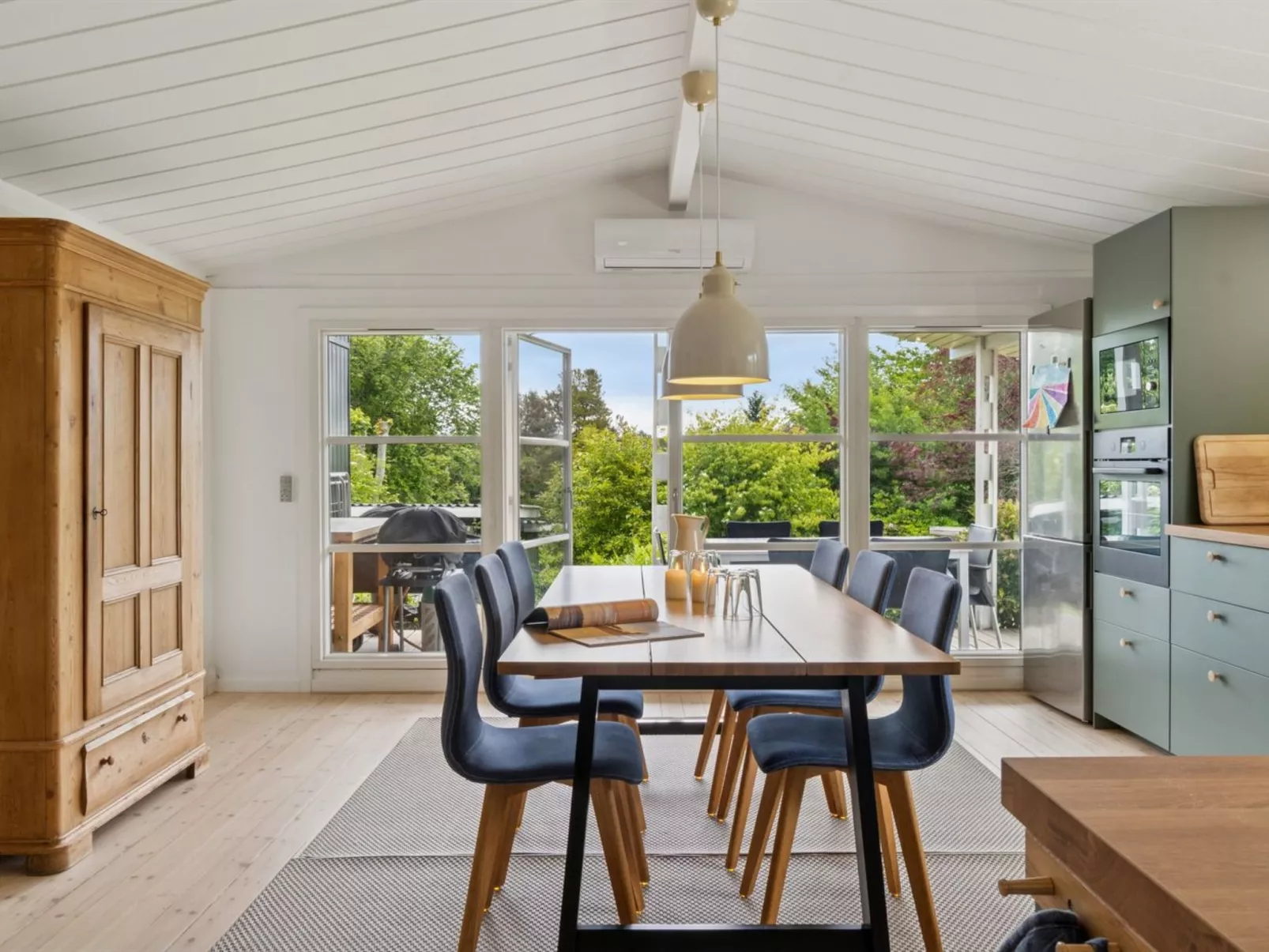 "Donco" - 600m from the sea-Binnen