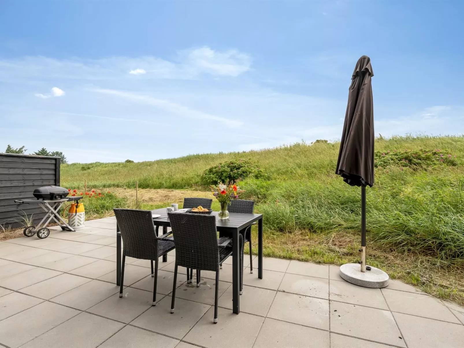 "Grith" - 1km from the sea-Buiten