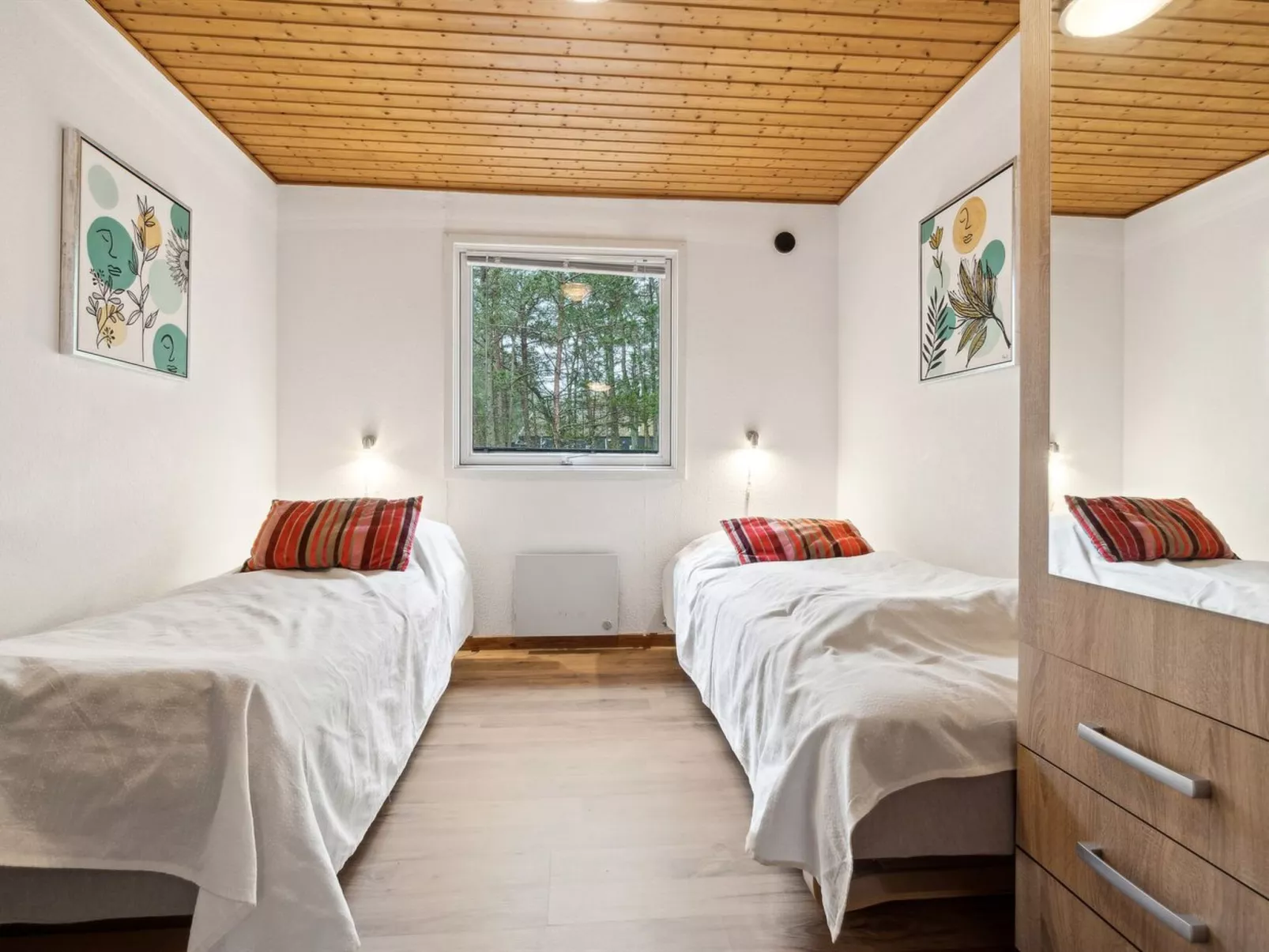 "Hildegerd" - 500m from the sea-Binnen