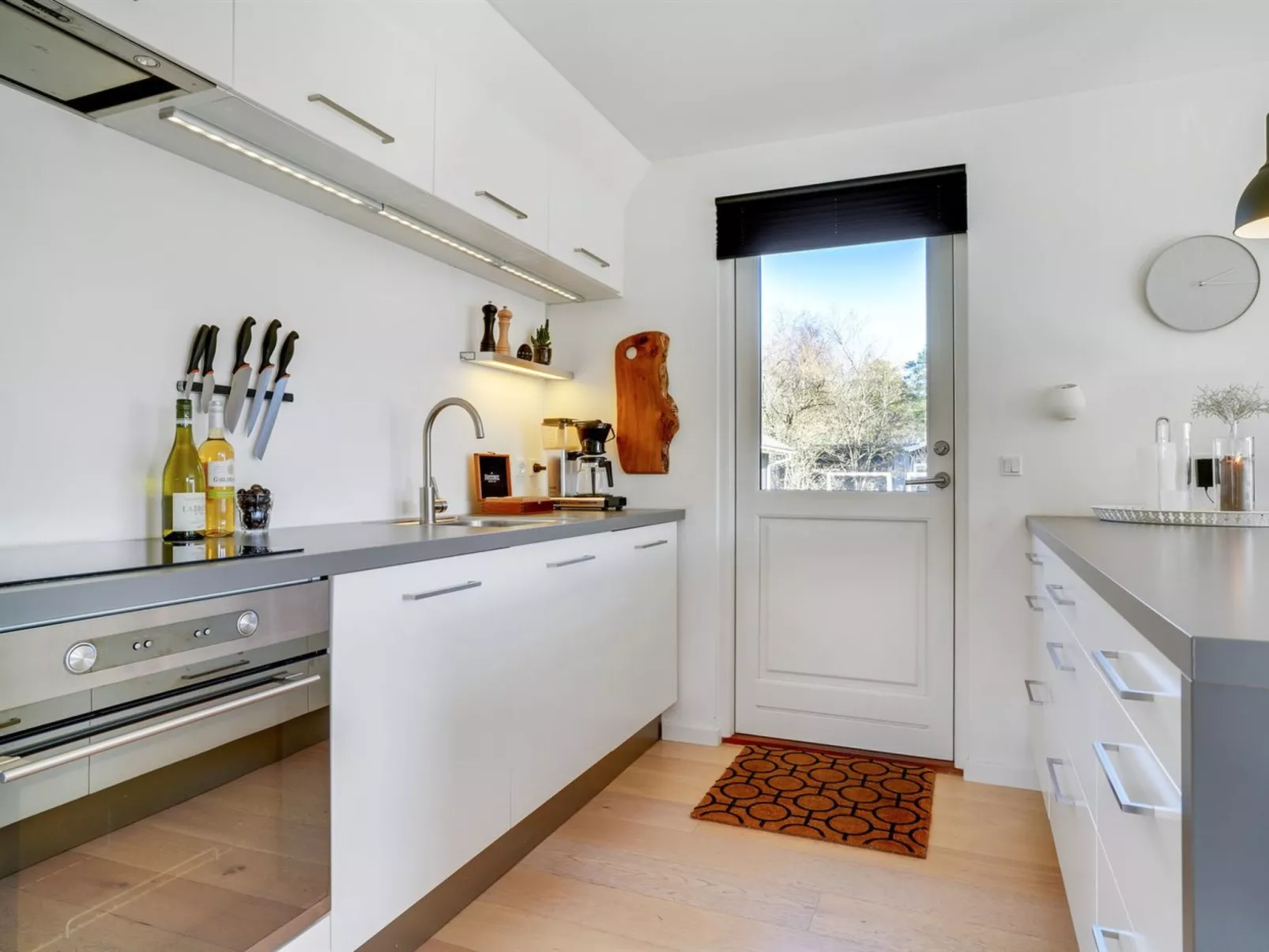 "Rosmarie" - 600m from the sea-Binnen