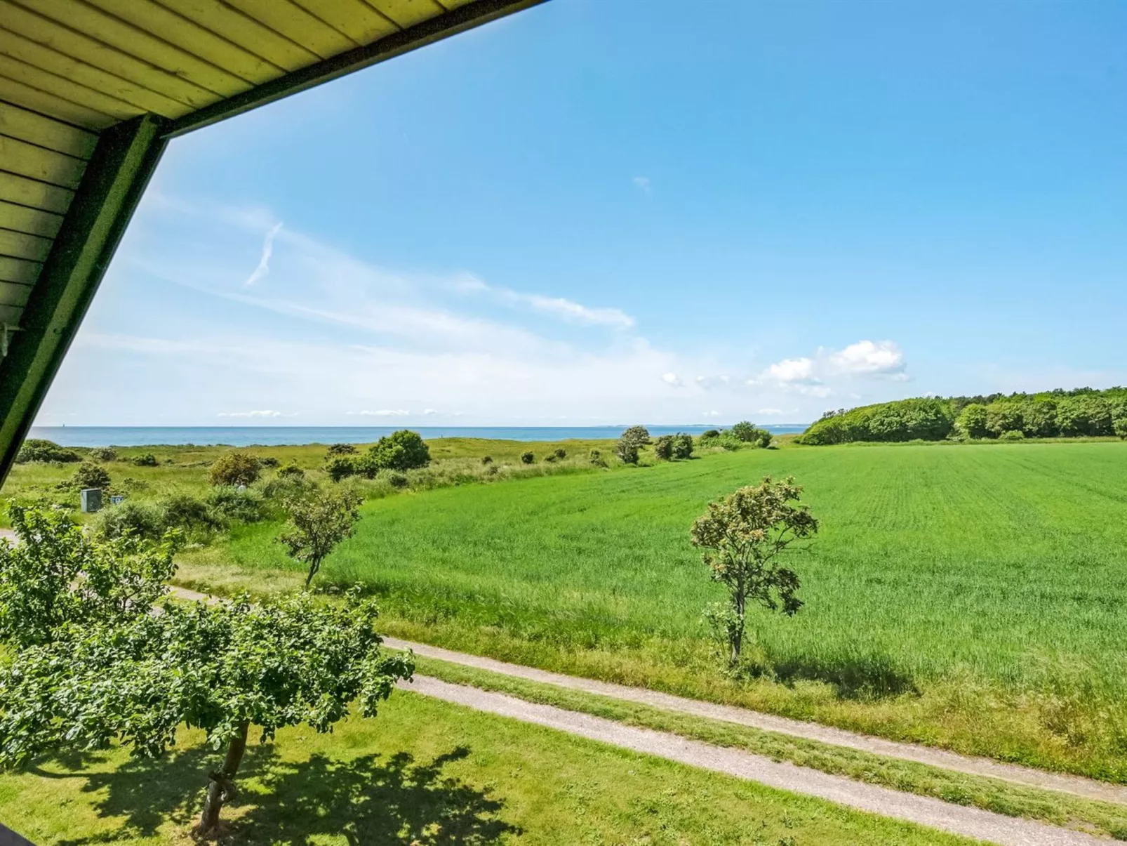 "Emin" - 100m from the sea-Buiten