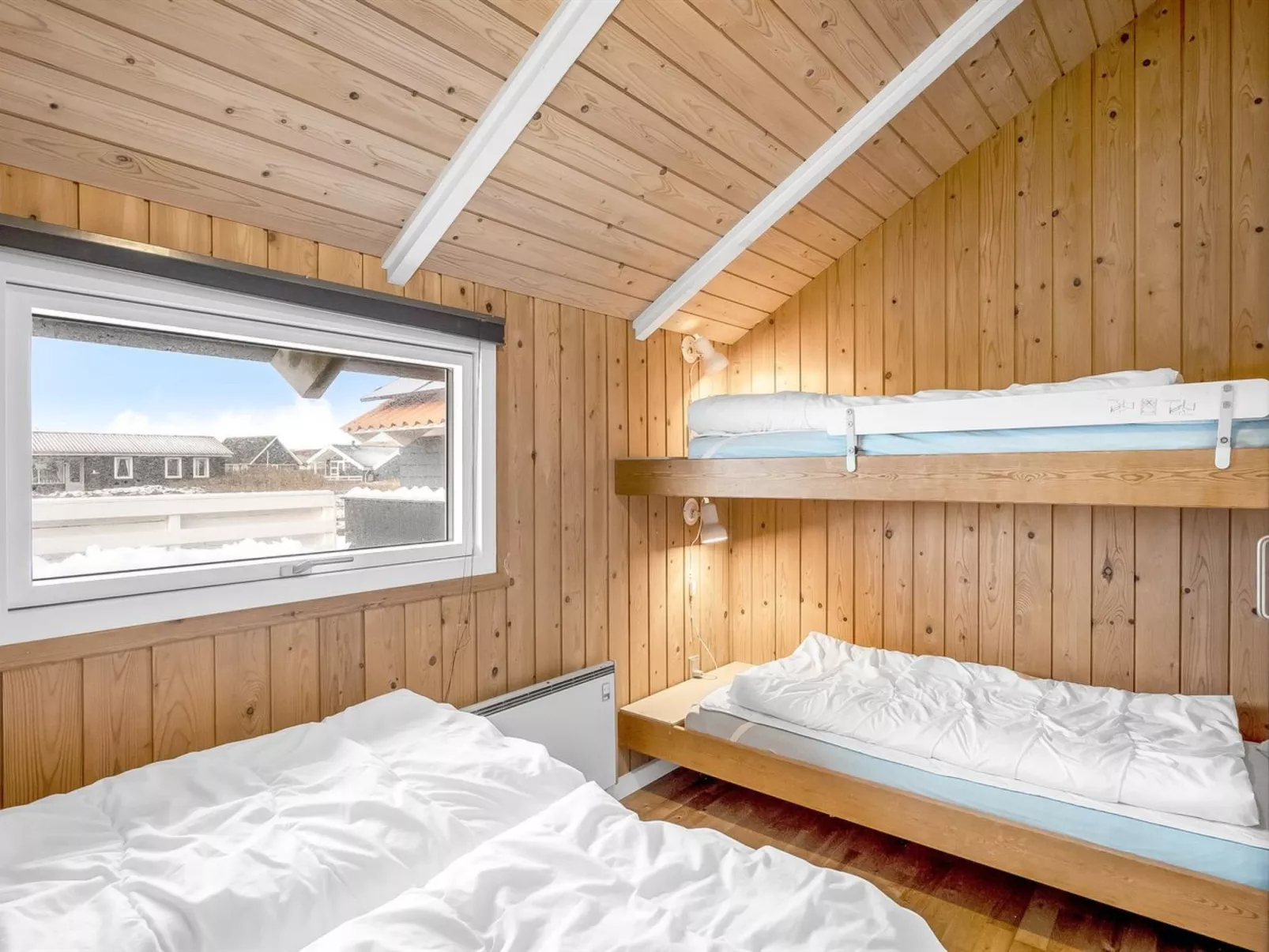 "Doris" - 150m from the sea-Binnen