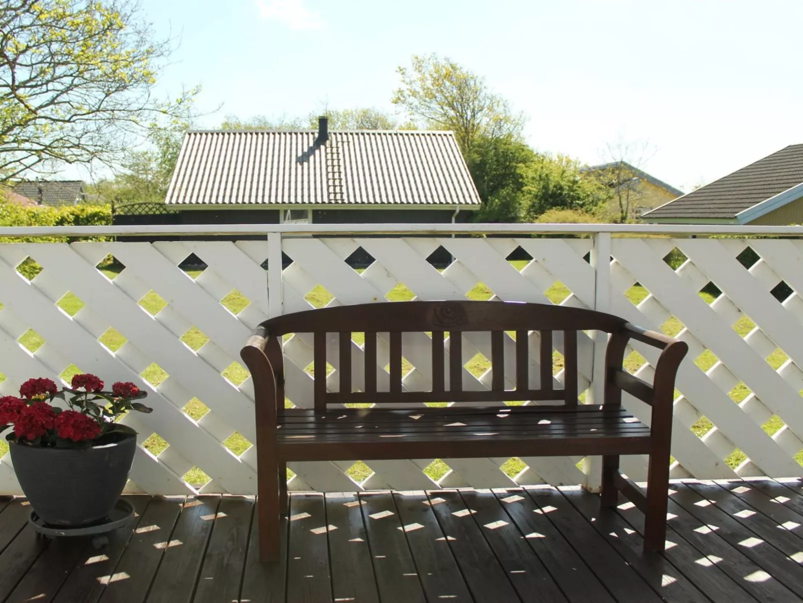 "Yara" - 1km to the fjord-Buiten