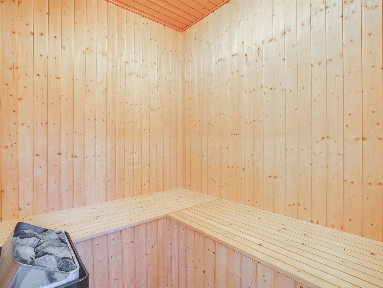 "Elsemarie" - 1.4km to the fjord-Binnen