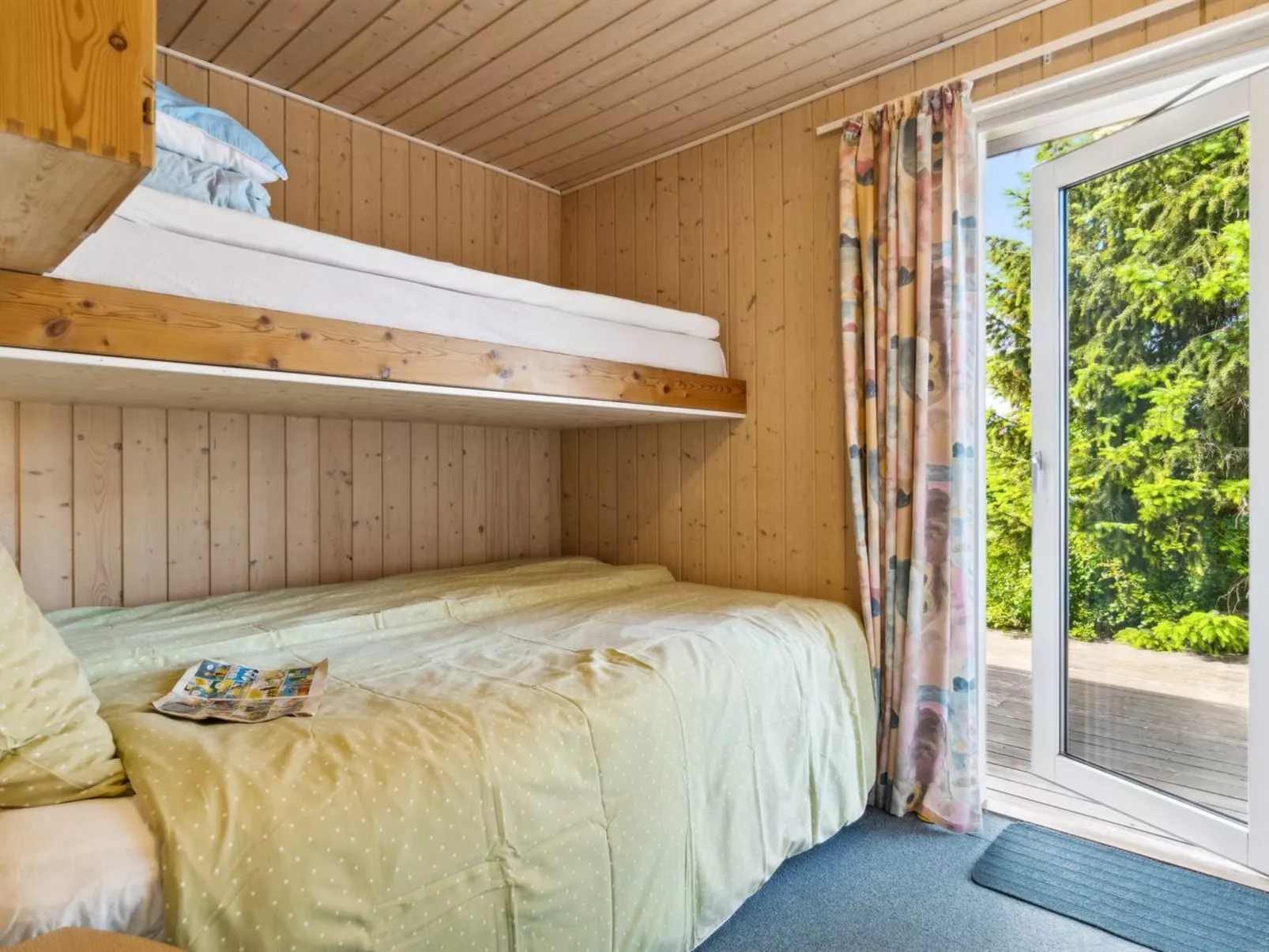 "Eleana" - 300m to the fjord-Binnen