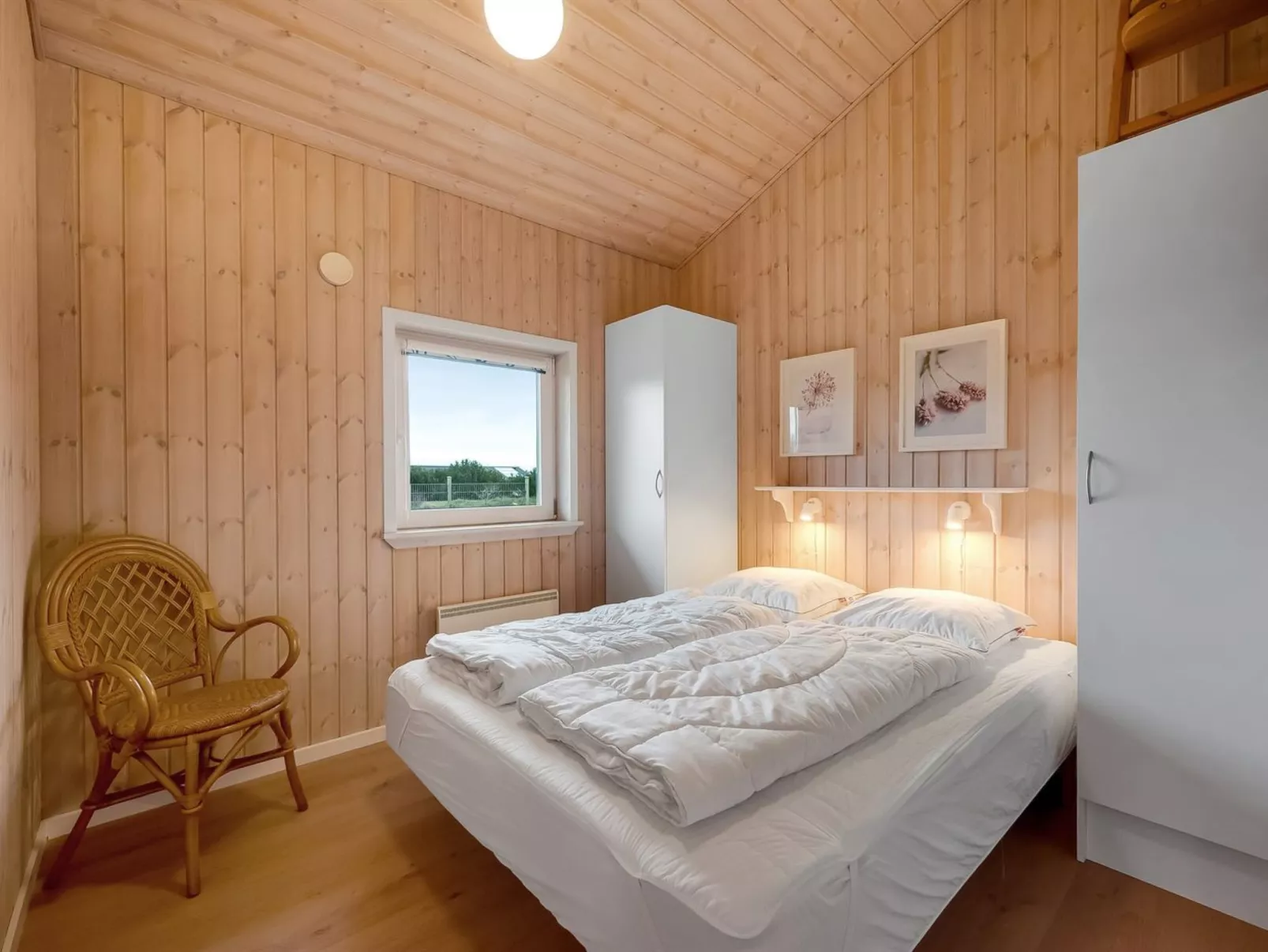 "Ellis" - 700m to the fjord-Binnen