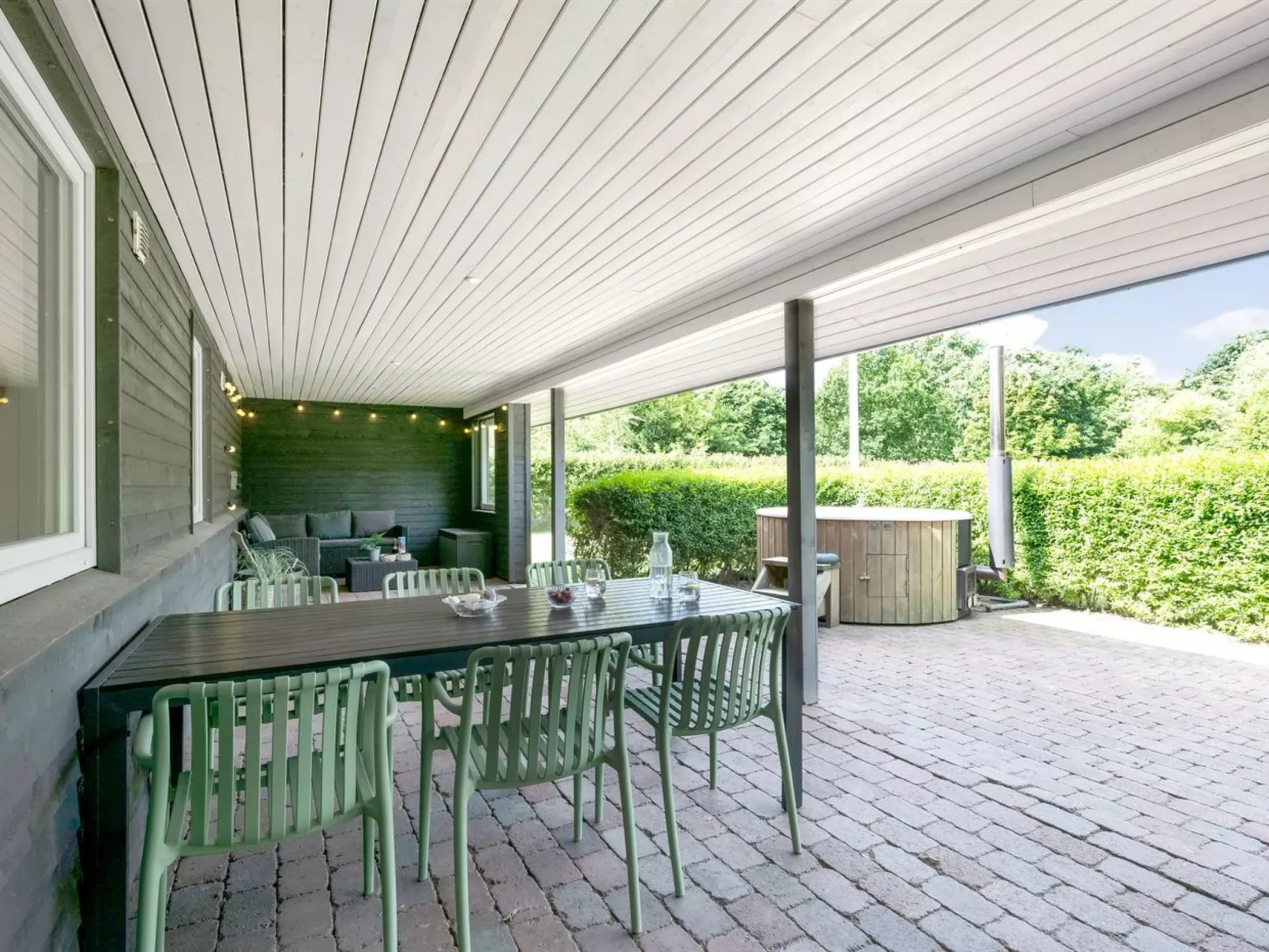 "Knag" - 800m to the fjord-Buiten