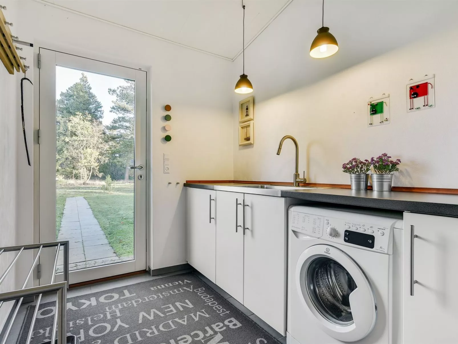 "Elfriede" - 400m to the fjord-Binnen