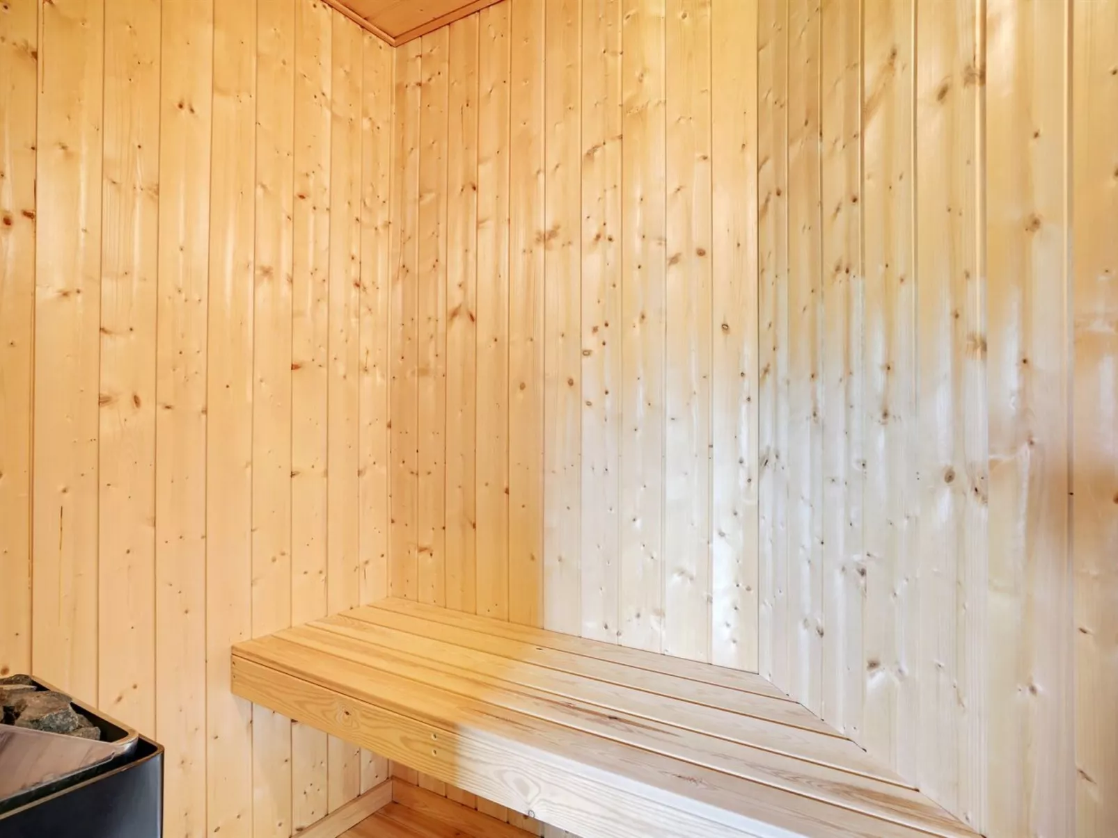 "Chermeine" - 1.2km to the fjord-Binnen