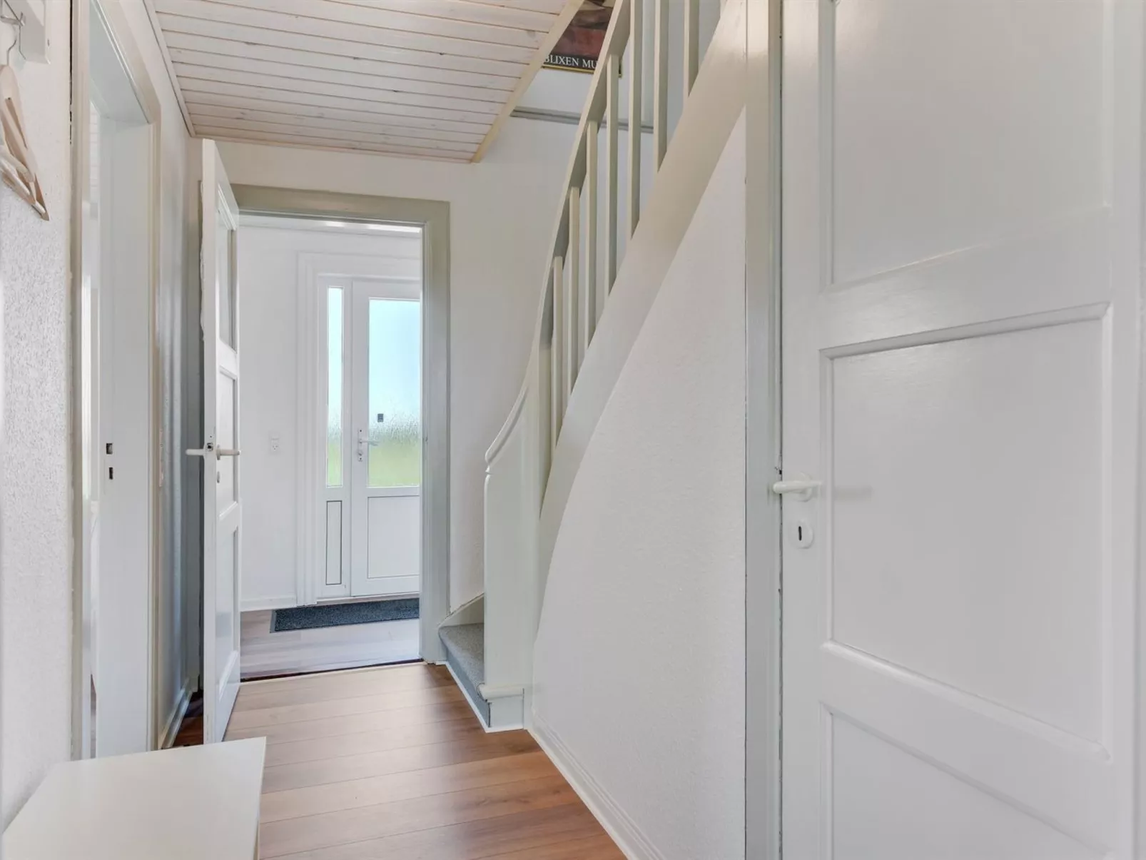 "Iina" - 13km from the sea-Binnen