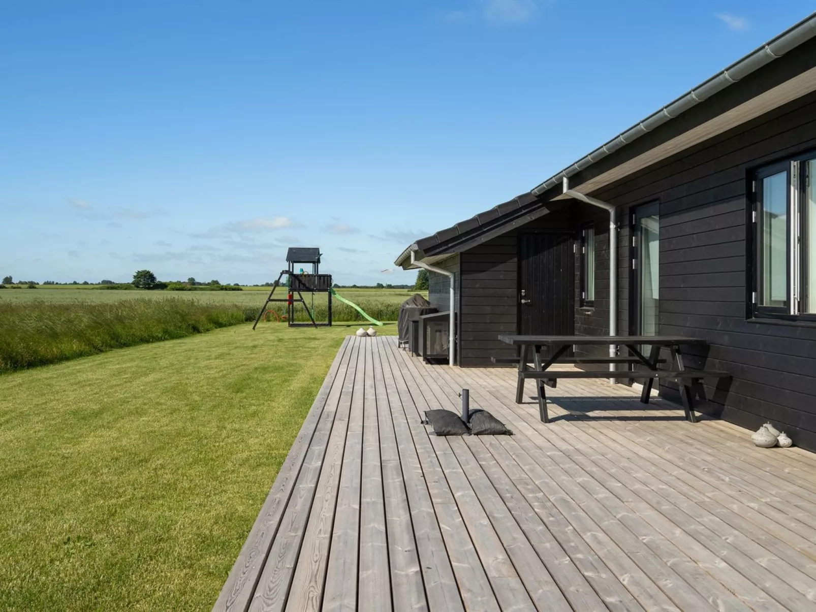 "Thalie" - 400m from the sea-Buiten