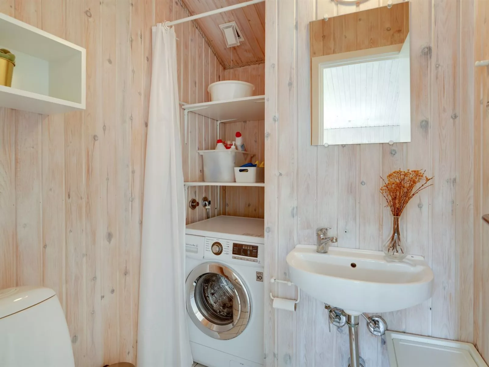 "Hagbard" - 2.6km from the sea-Binnen