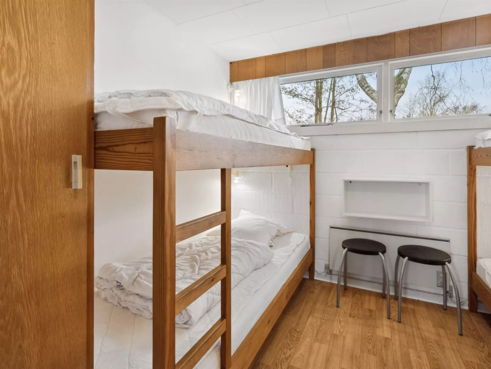 "Thara" - 100m from the sea-Binnen