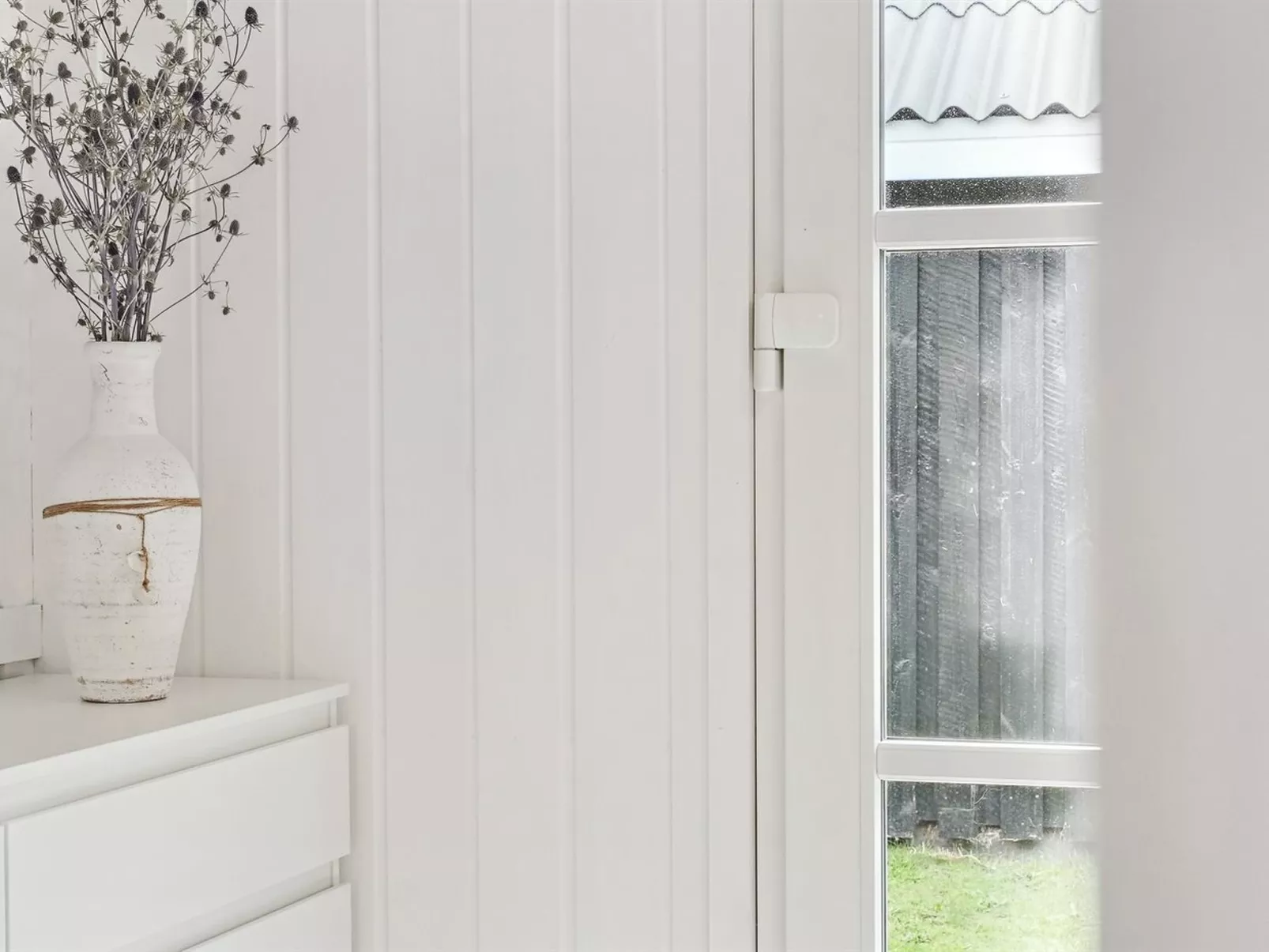 "Sylvi" - 750m from the sea-Binnen