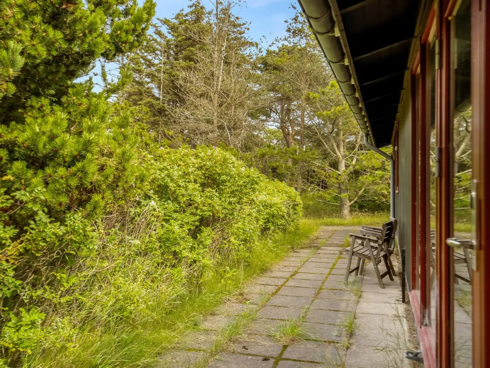 "Vemund" - 300m from the sea-Buiten