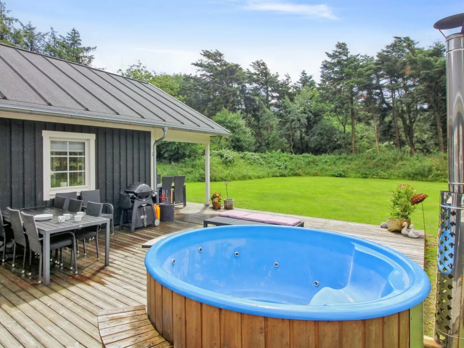 "Hela" - 1.4km from the sea-Buiten