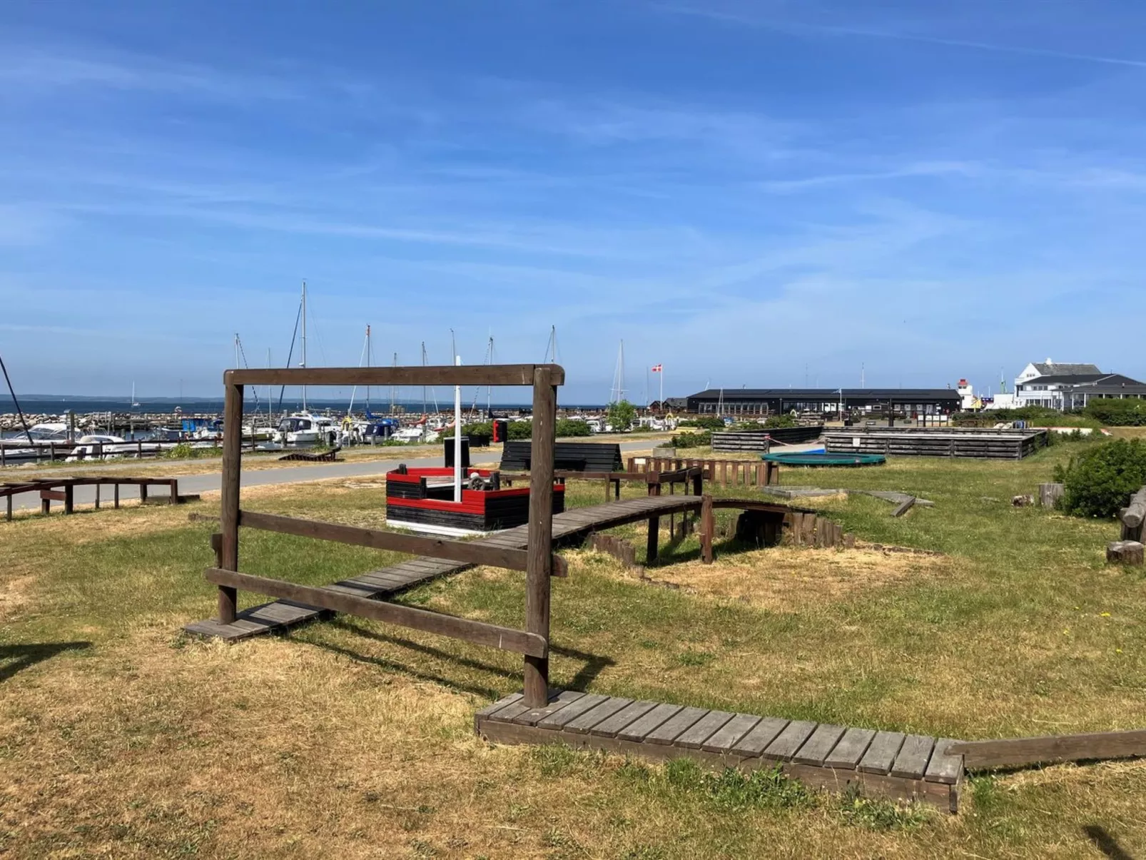 "Merete" - 50m from the sea-Buiten