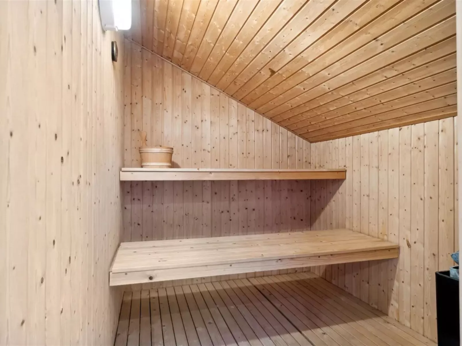 "Micaela" - 450m from the sea-Binnen