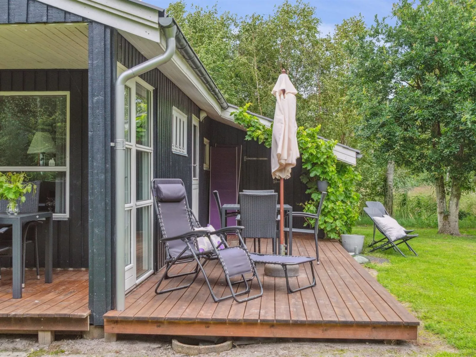 "Alkmar" -  from the sea-Buiten