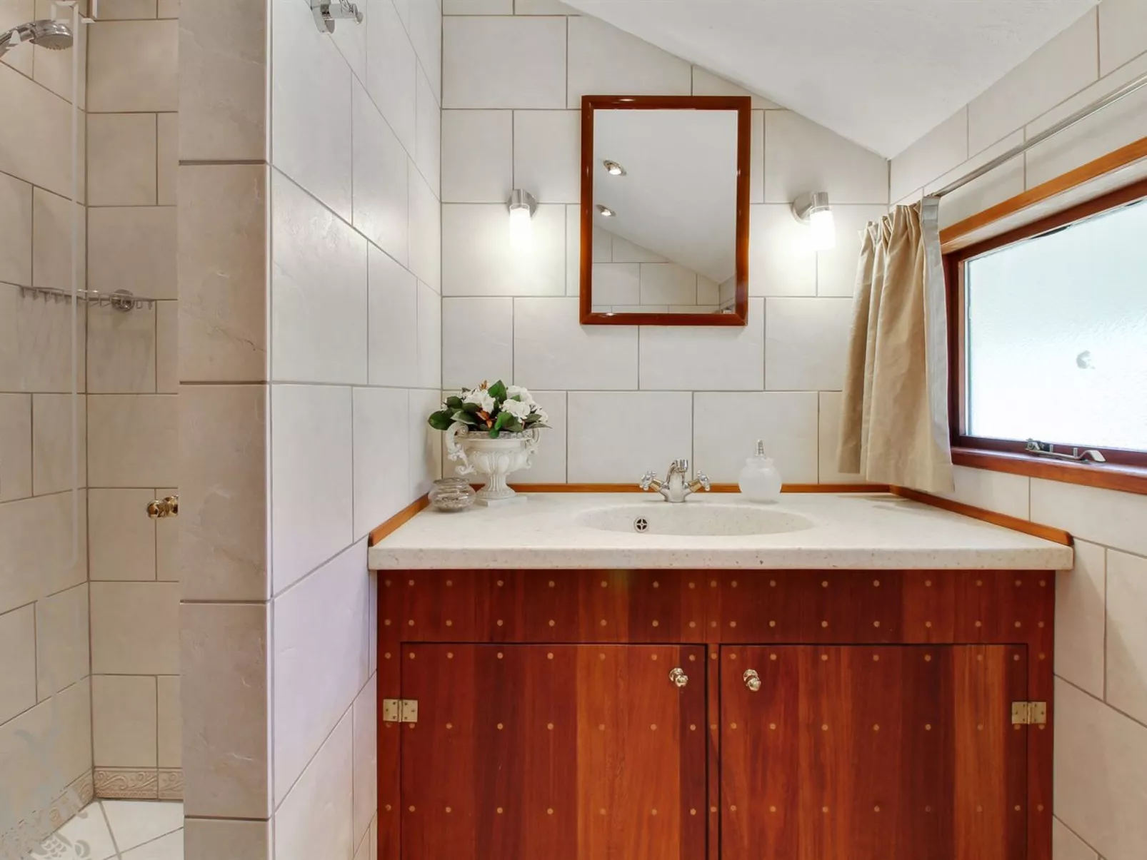 "Alban" - 700m from the sea-Binnen