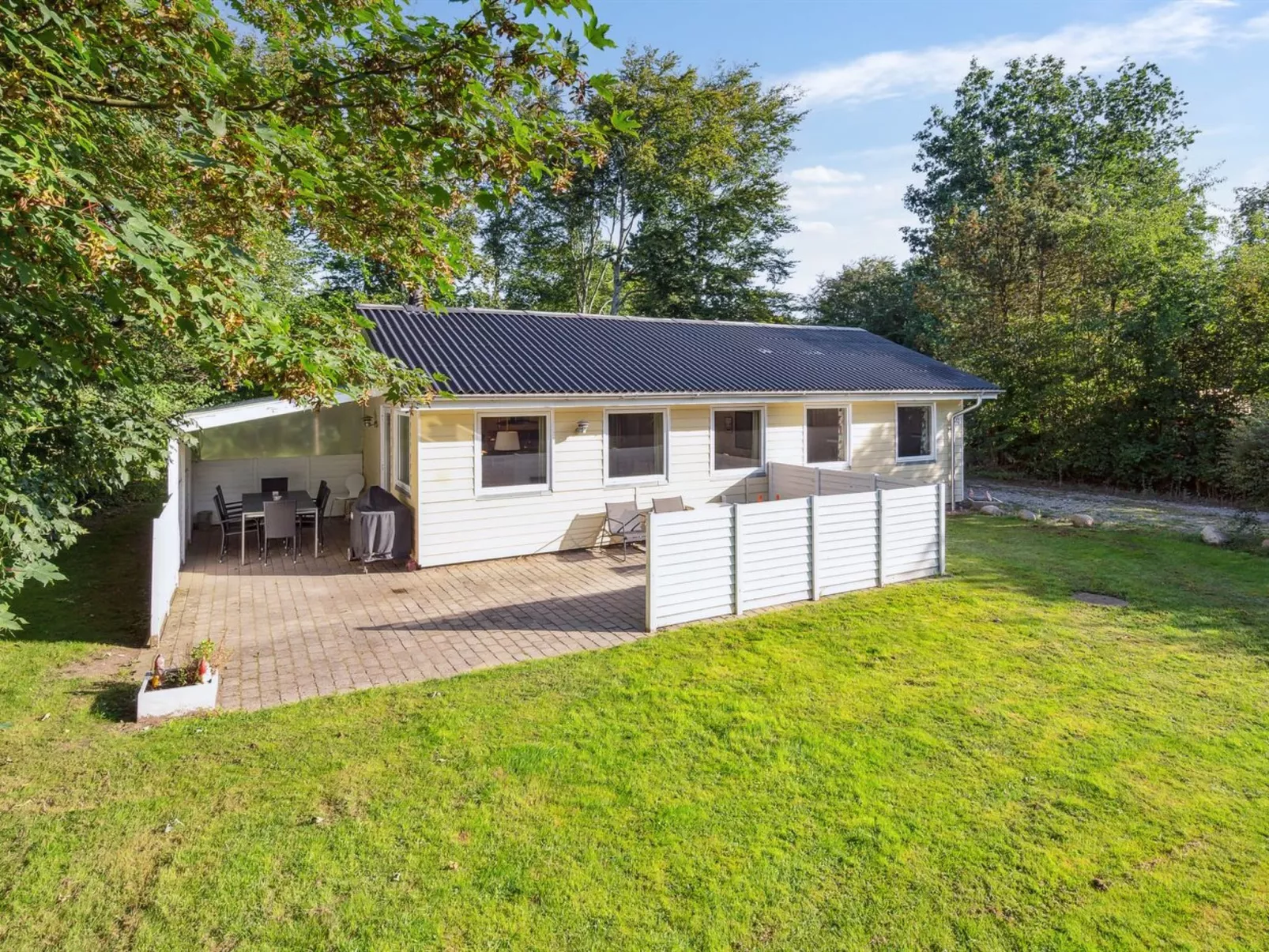 "Viljo" - 30km from the sea-Buiten